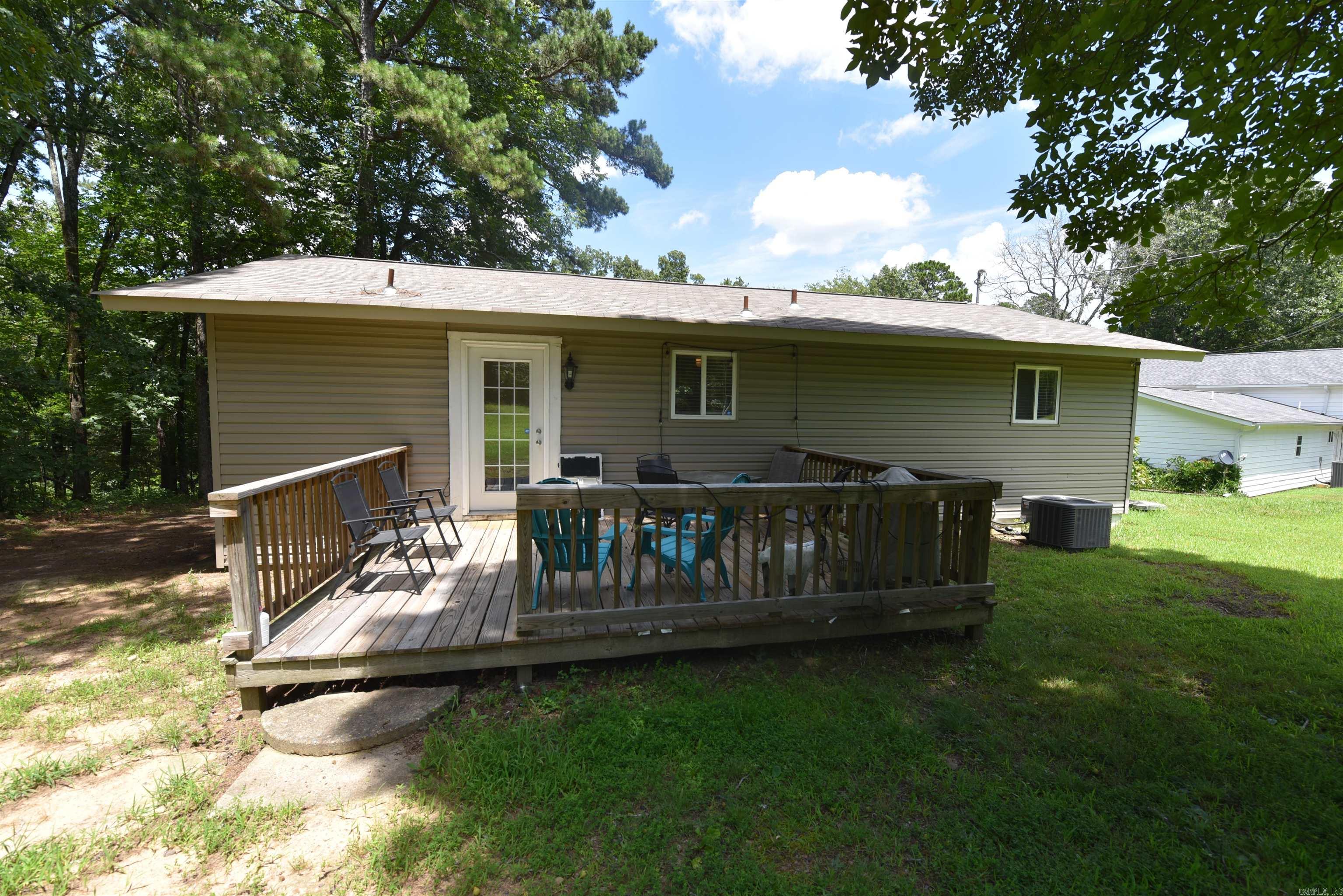 242 Lakeview Dr  Fairfield Bay, AR