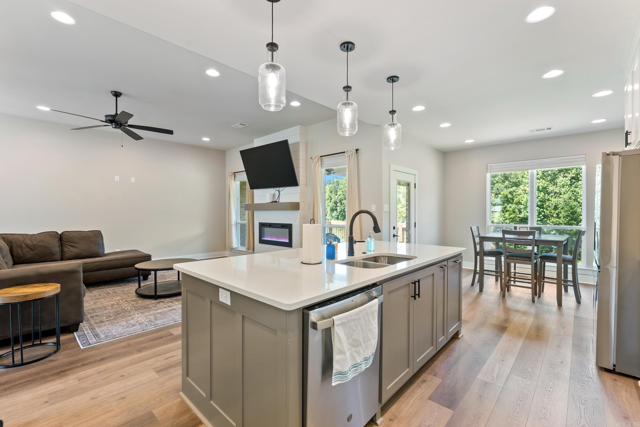 9216 Wooddale  Sherwood, AR