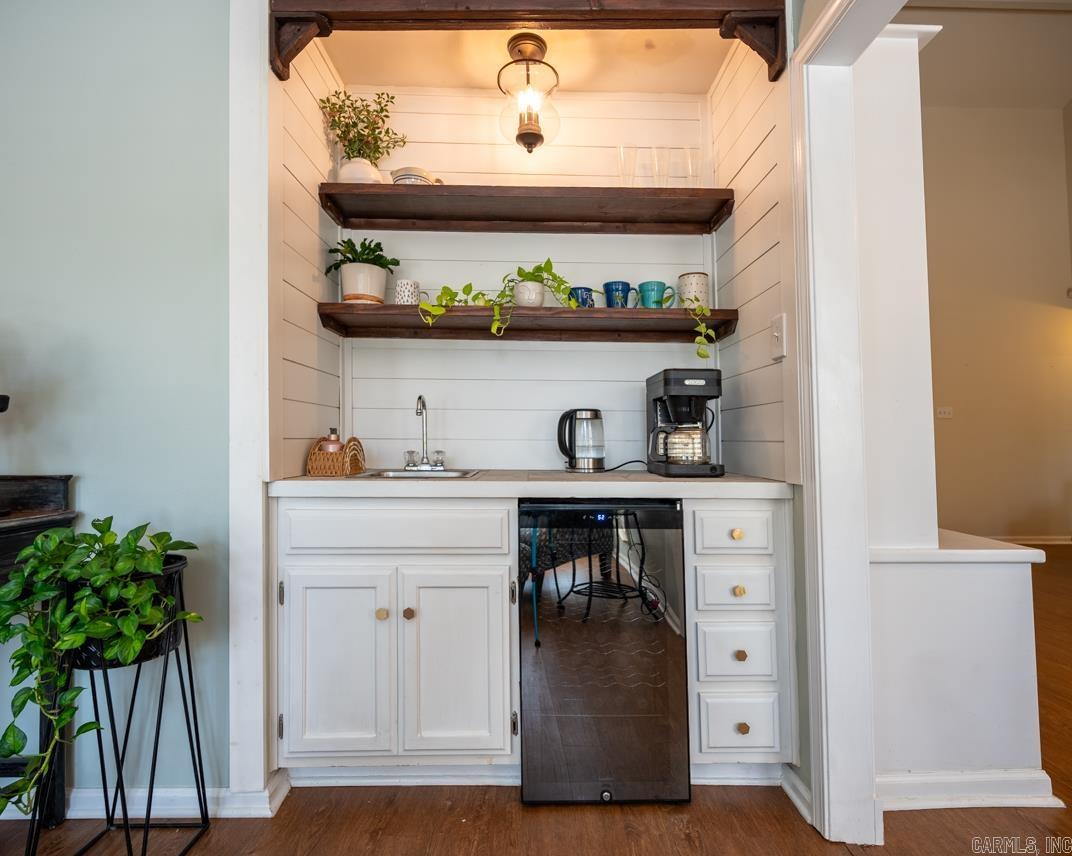 8210 Windsor Valley  North Little Rock, AR