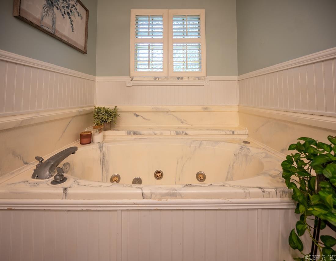 8210 Windsor Valley  North Little Rock, AR