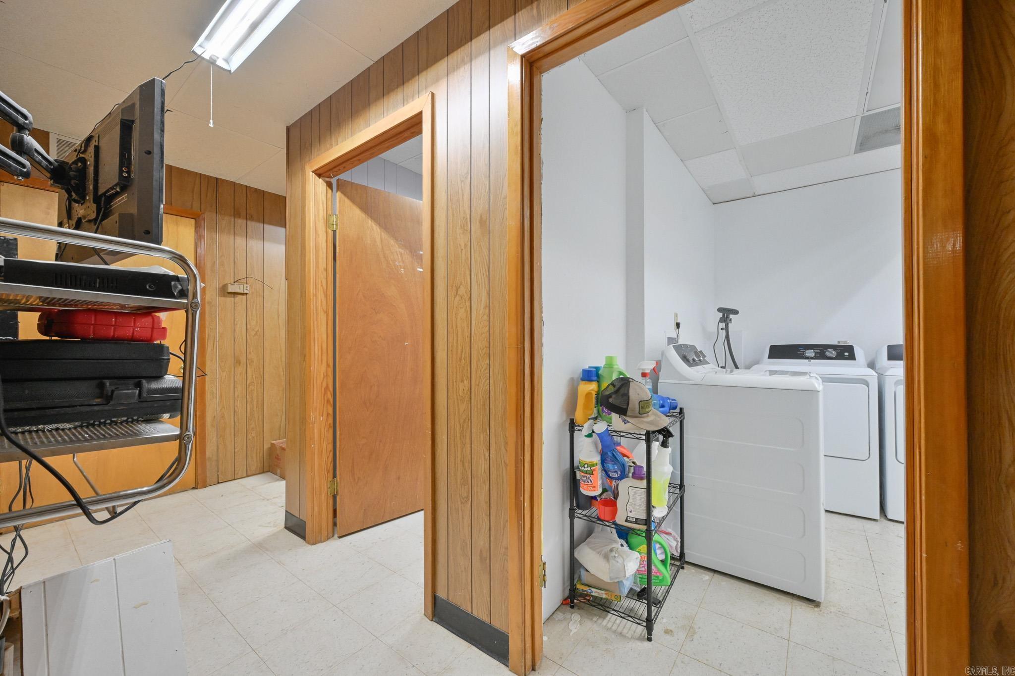 5569 Highway 71 South  Cove, AR