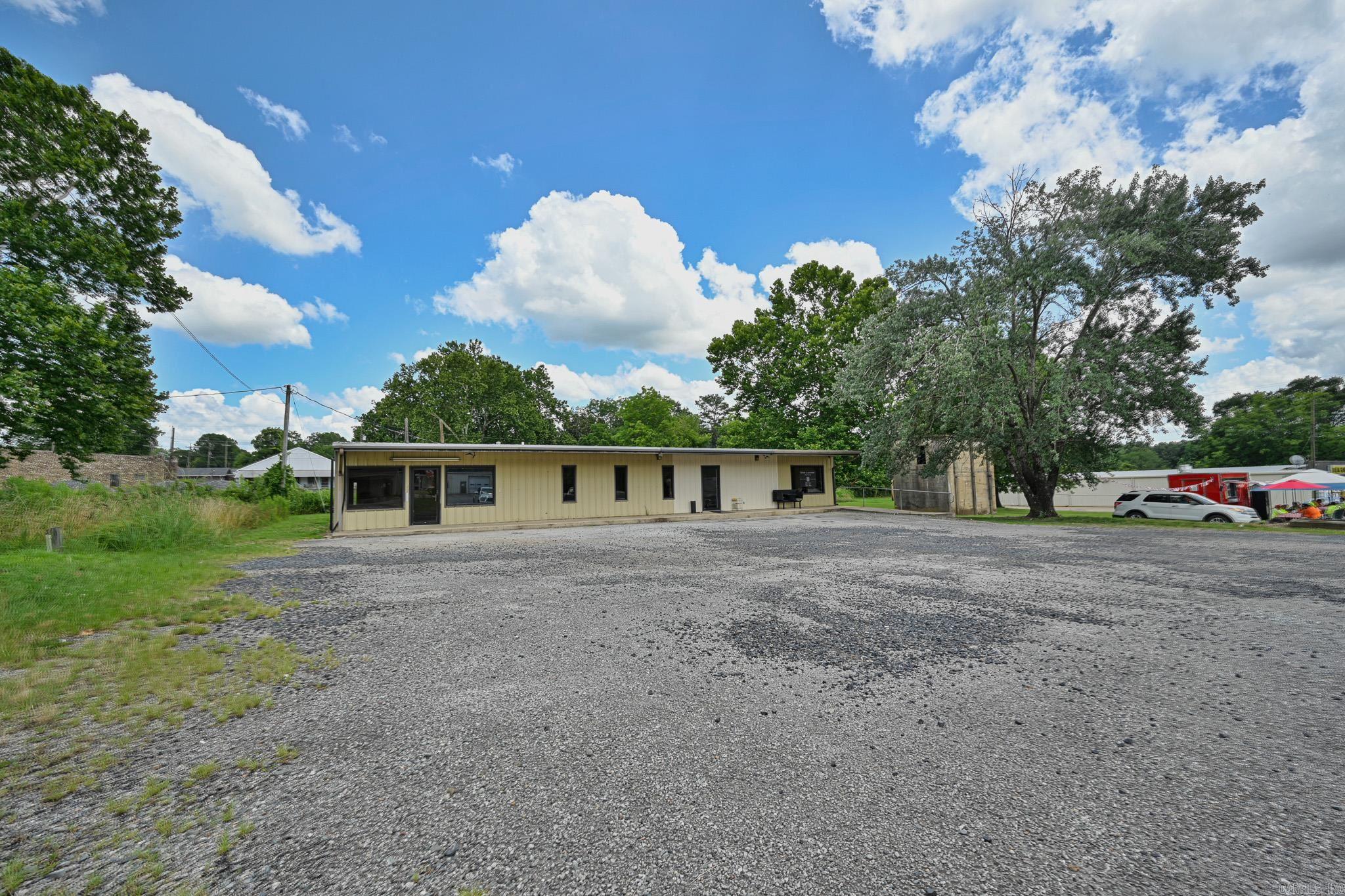 5569 Highway 71 South  Cove, AR