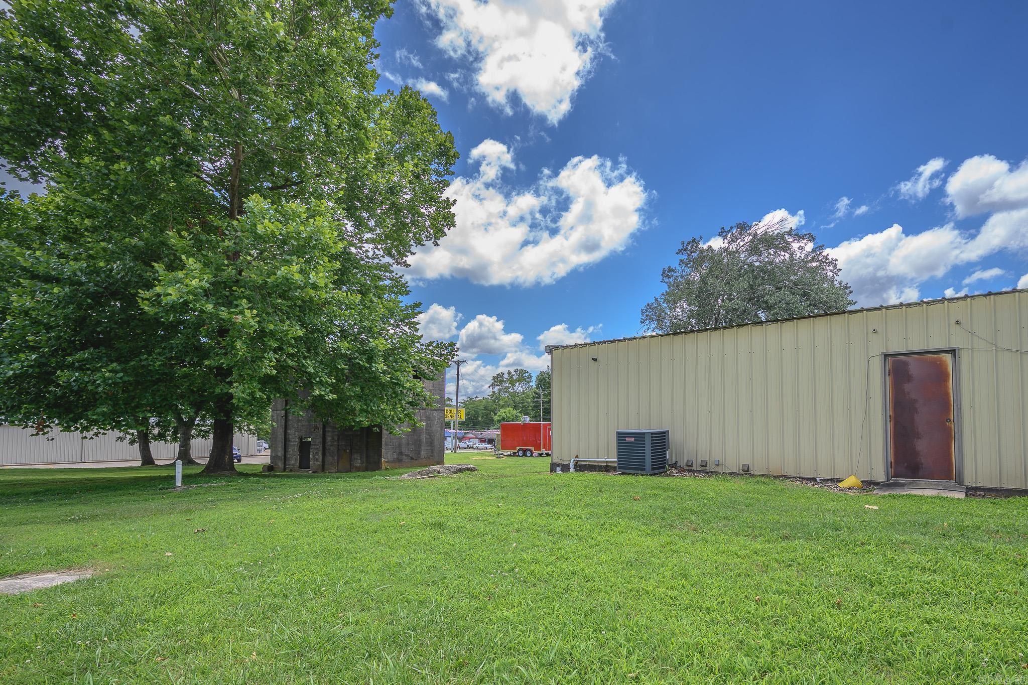 5569 Highway 71 South  Cove, AR