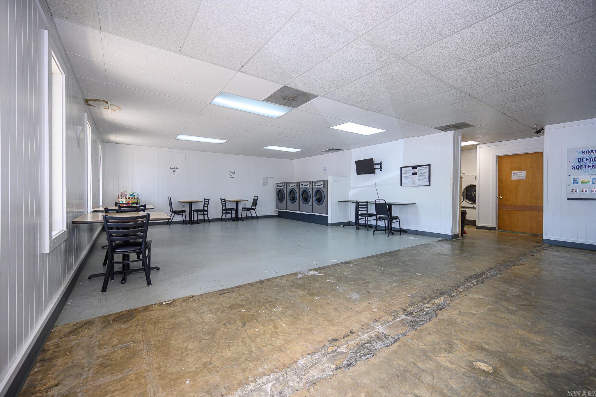 5569 Highway 71 South  Cove, AR