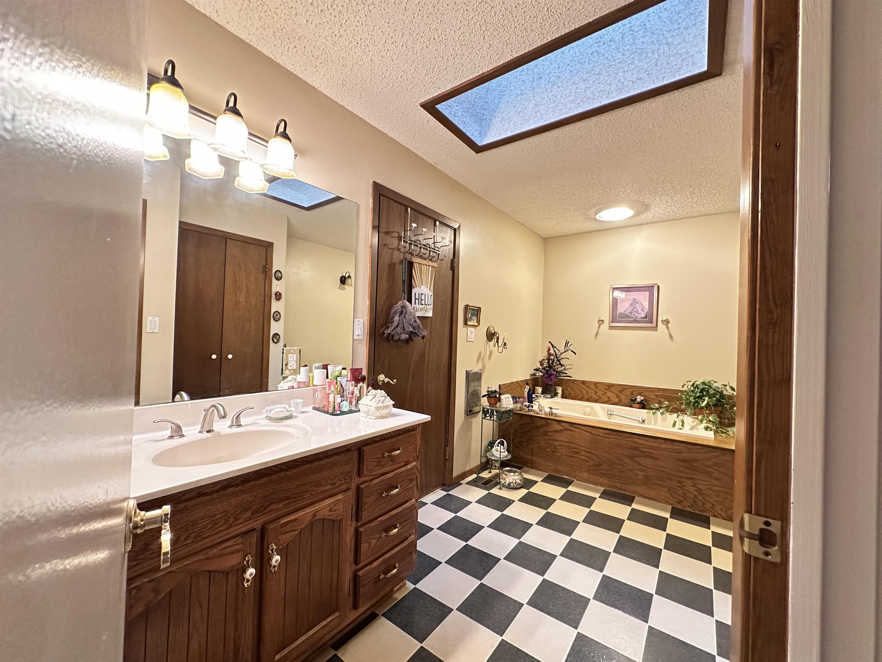 67 Powhatan  Cherokee Village, AR