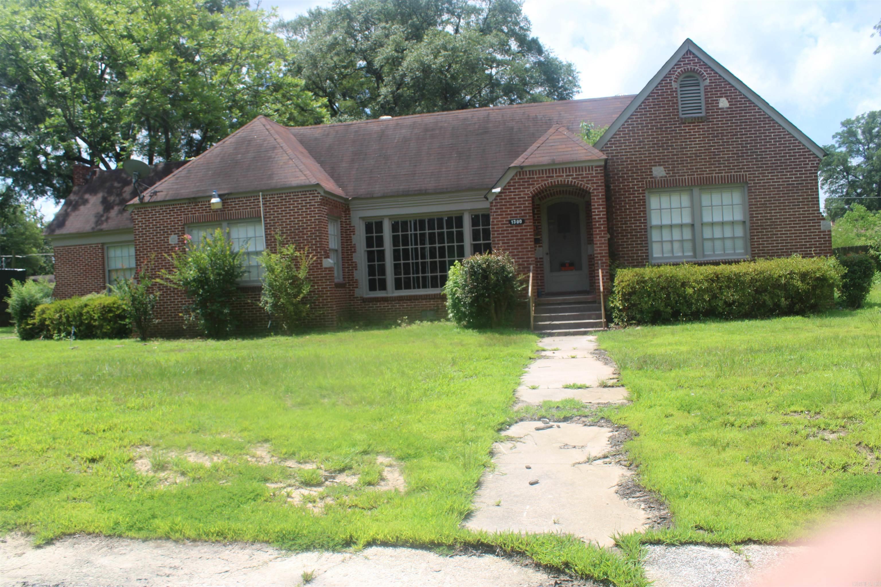 1300 W 28Th  Pine Bluff, AR