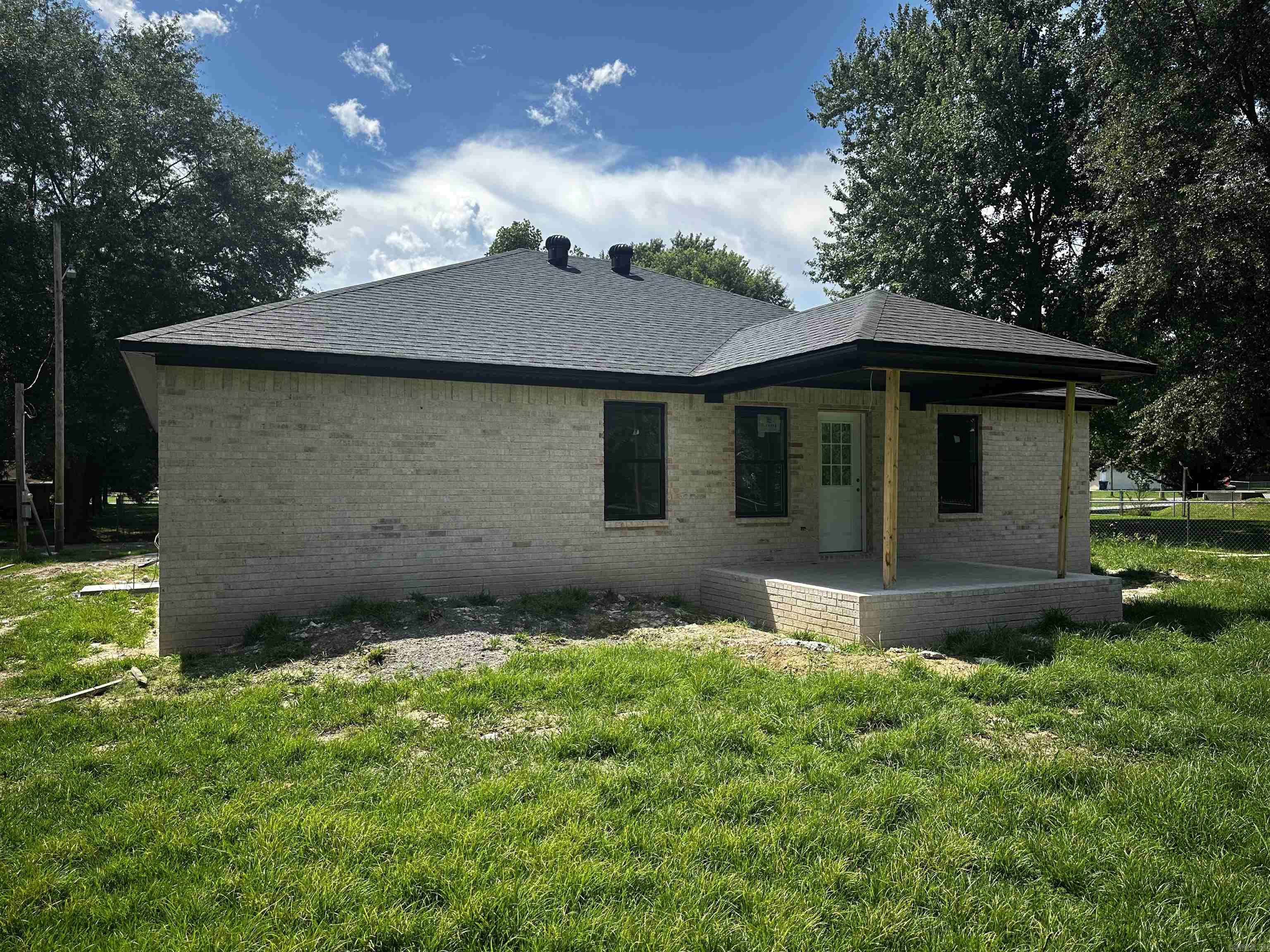 410 N Cedar St  Beebe, AR
