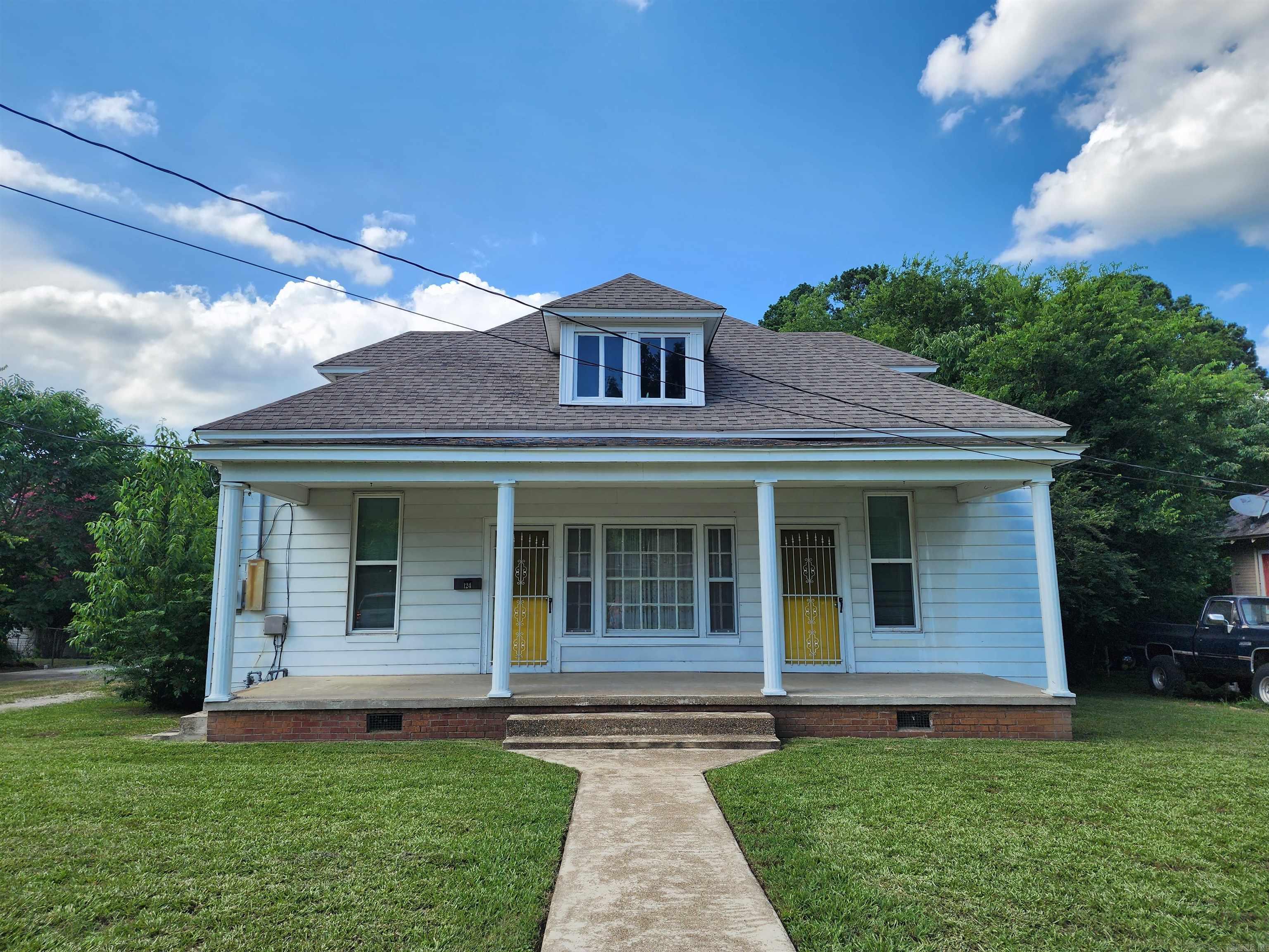 124 W Sullenberger Ave  Malvern, AR