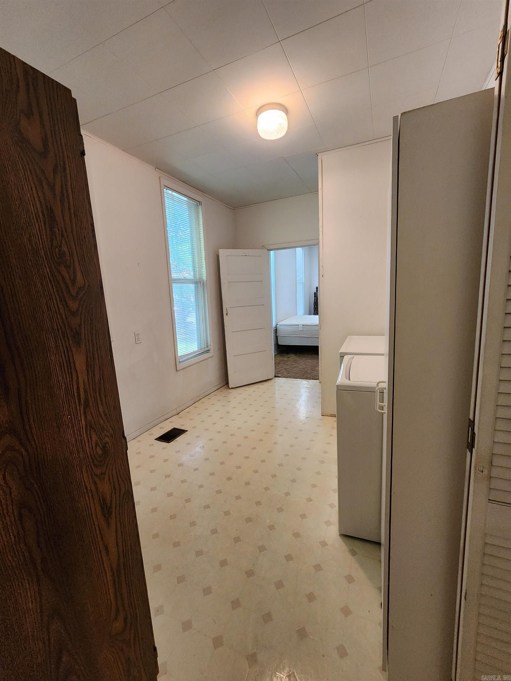 124 W Sullenberger Ave  Malvern, AR