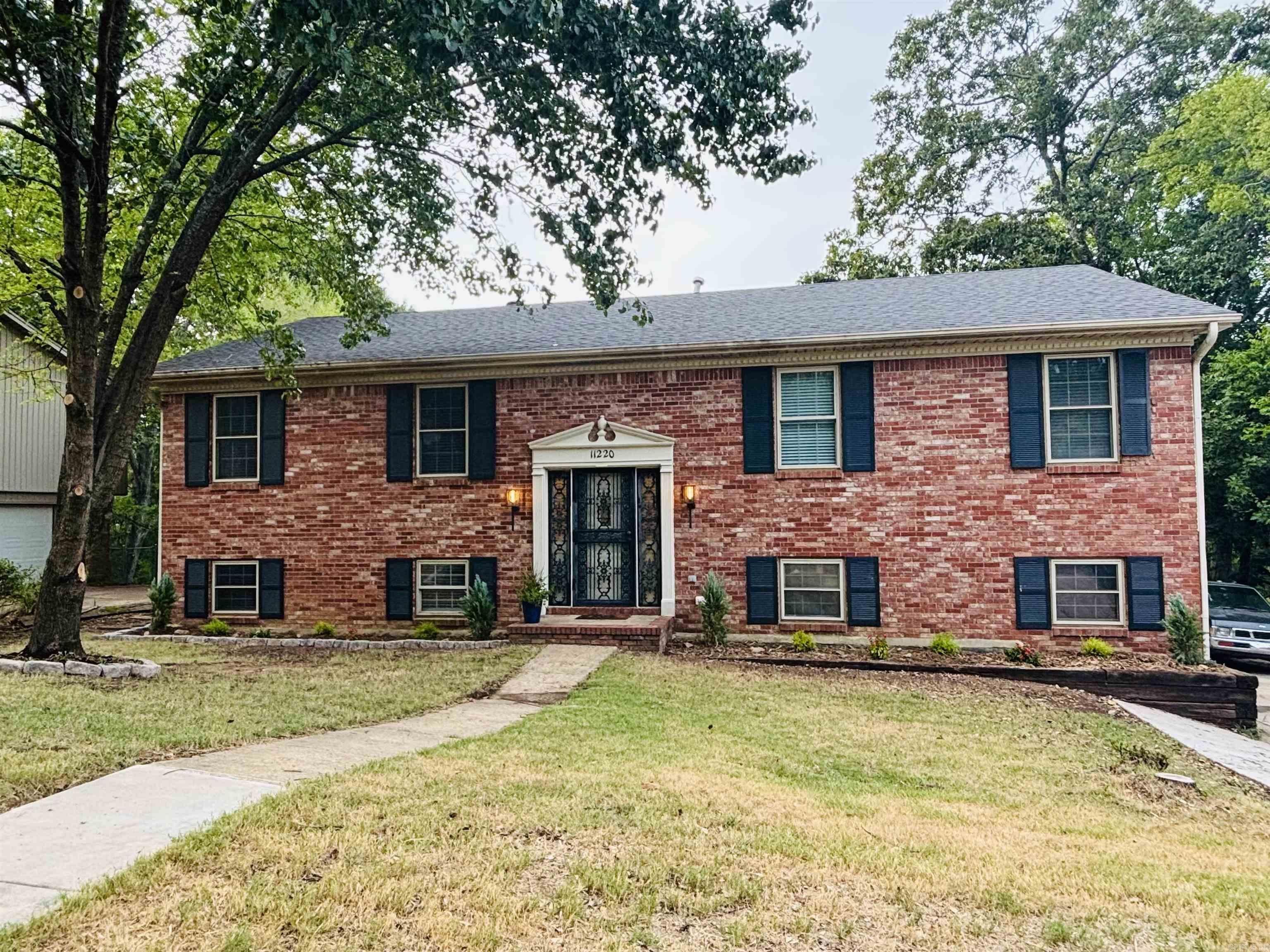 11220 Bainbridge Dr