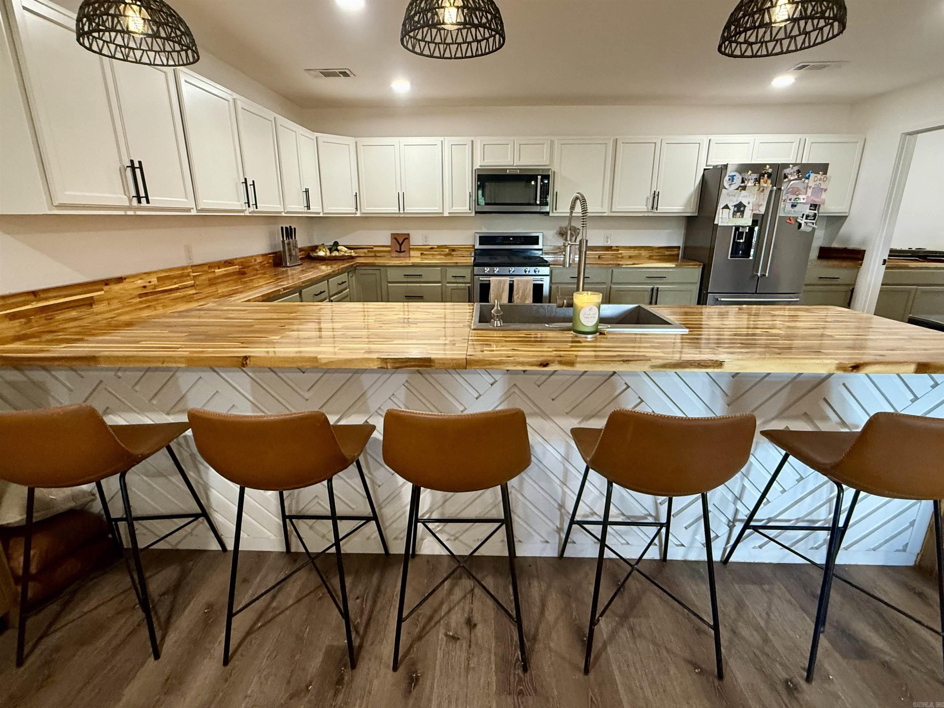 1101 PR FAM LANE  Traskwood, AR