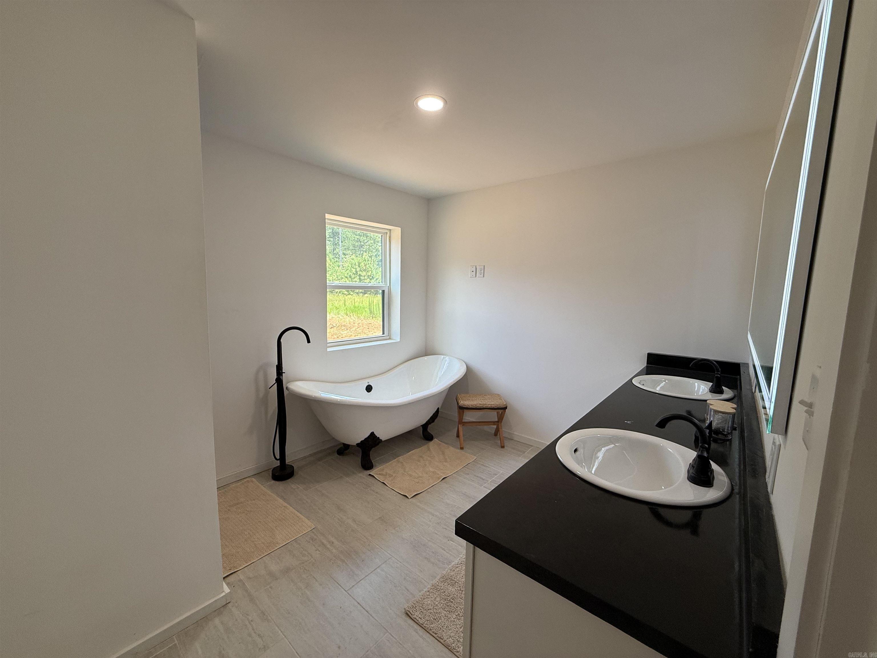 1101 PR FAM LANE  Traskwood, AR