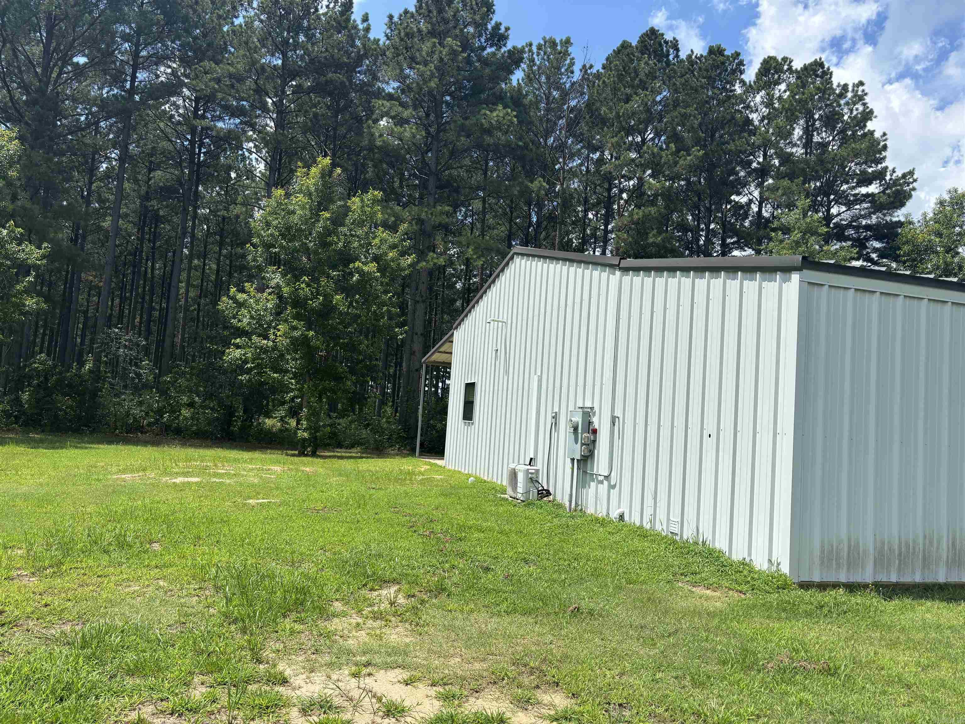 225 Donnie Holt Road  McRae, AR