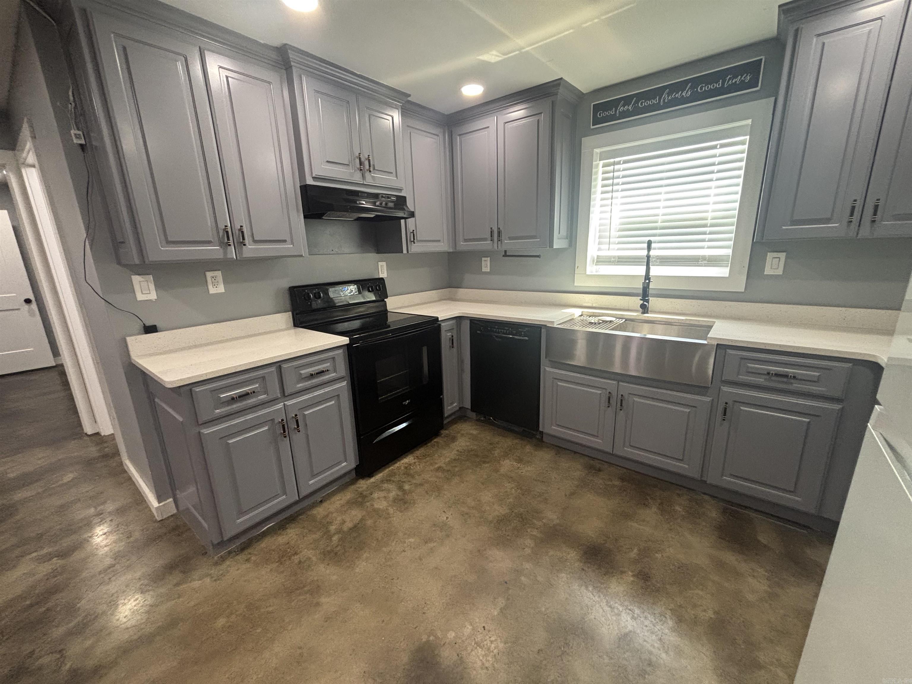 225 Donnie Holt Road  McRae, AR