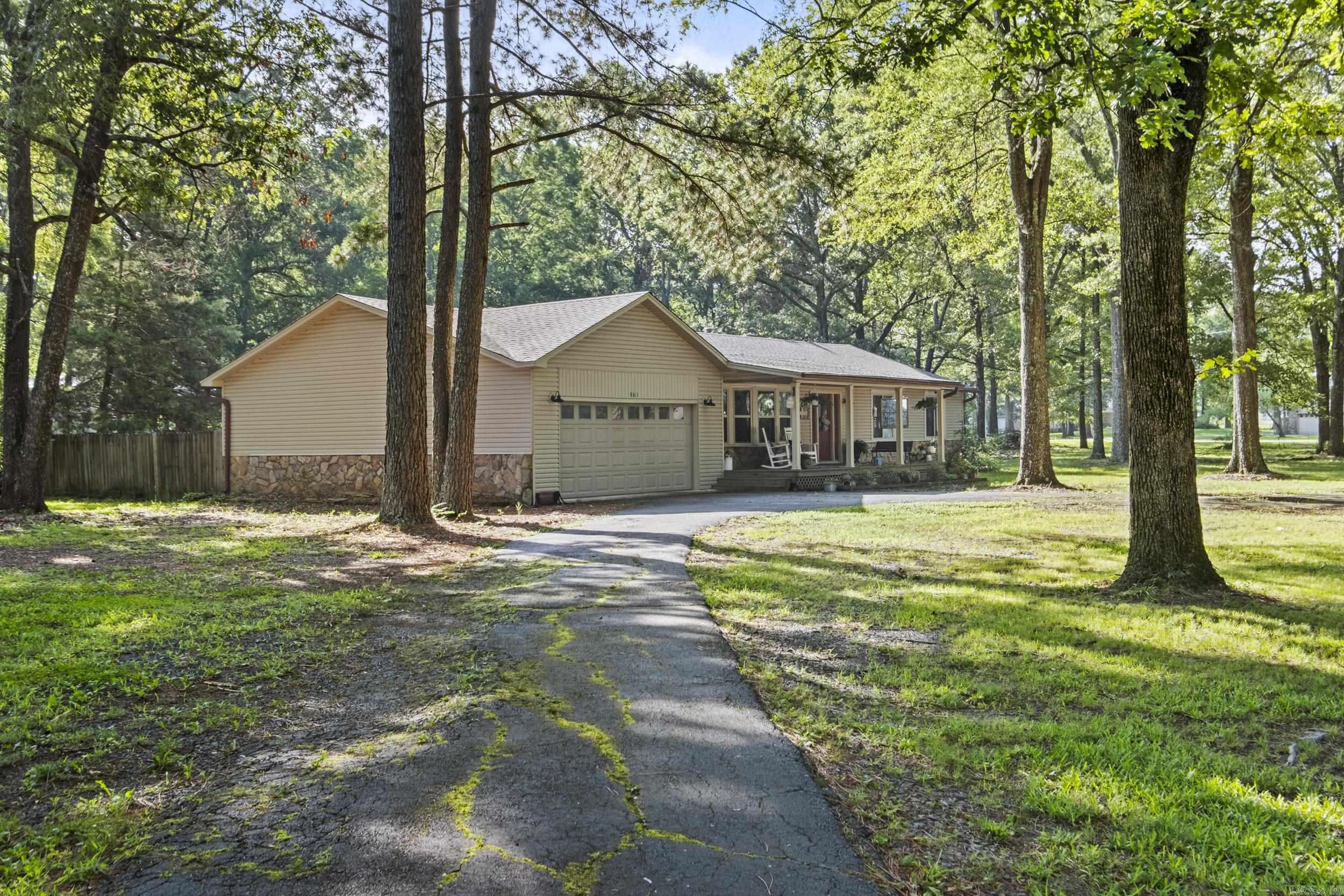 8611 Yellow Oak Drive