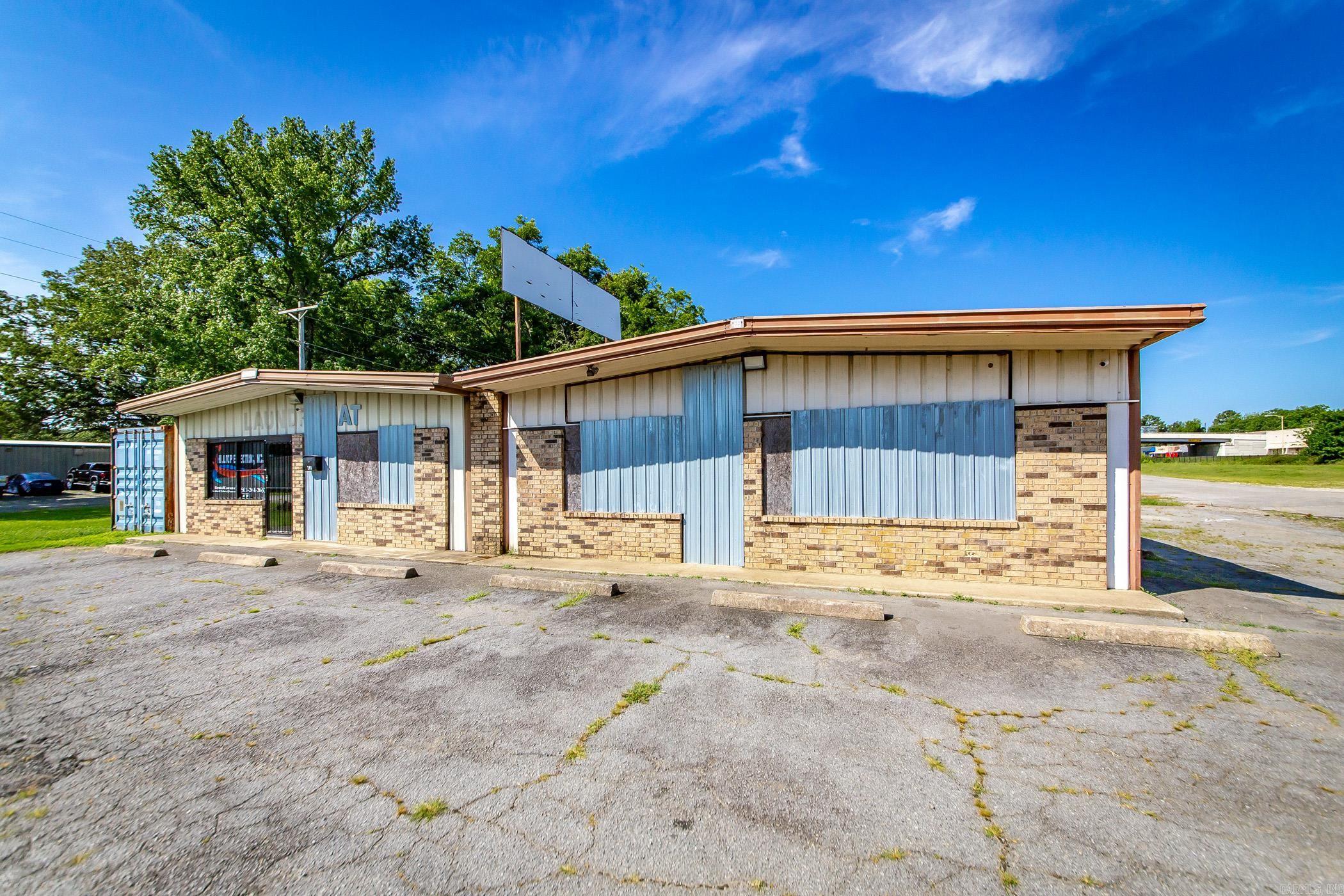 201 E Center St  Jacksonville, AR