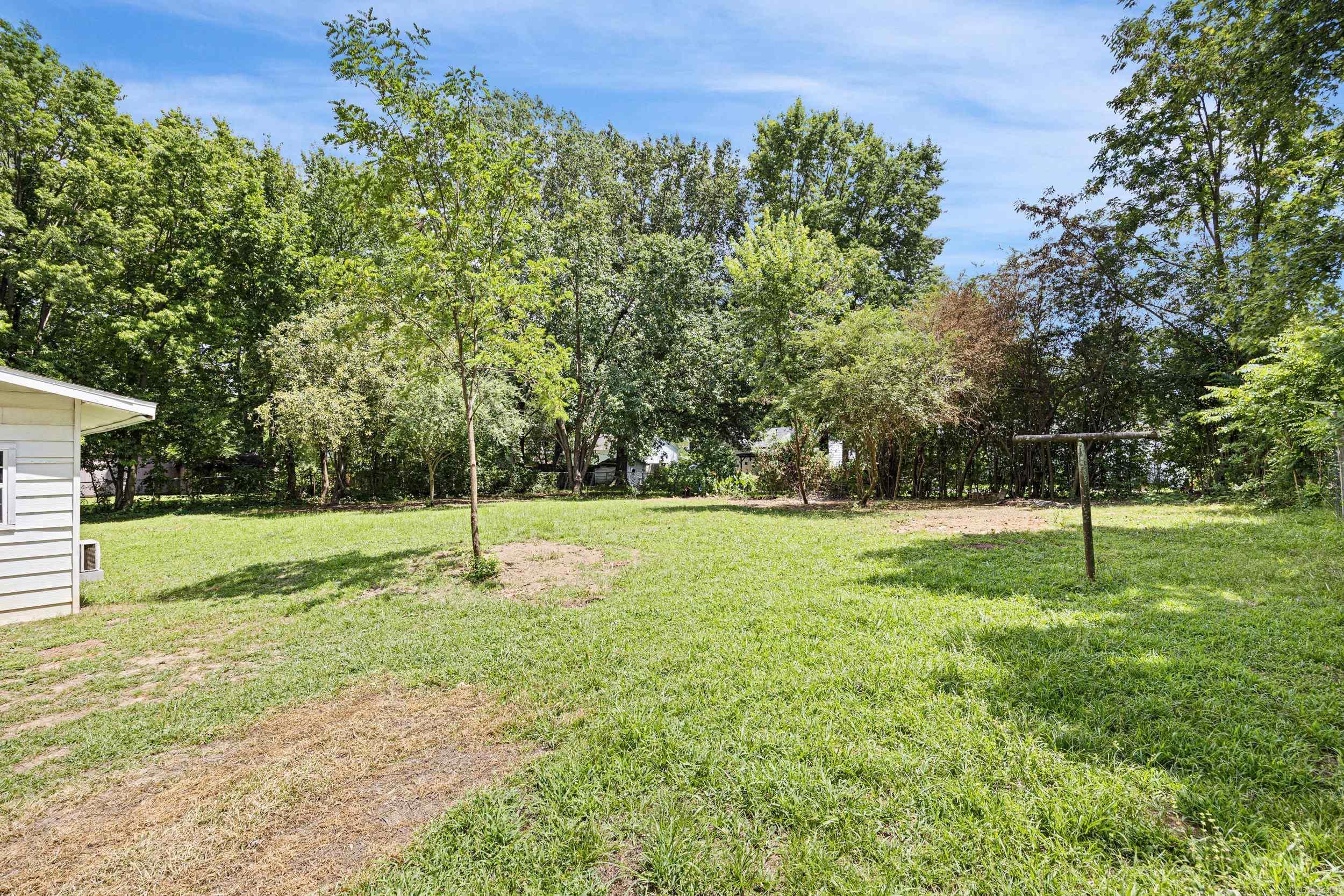 1209 W Walton  Clarksville, AR