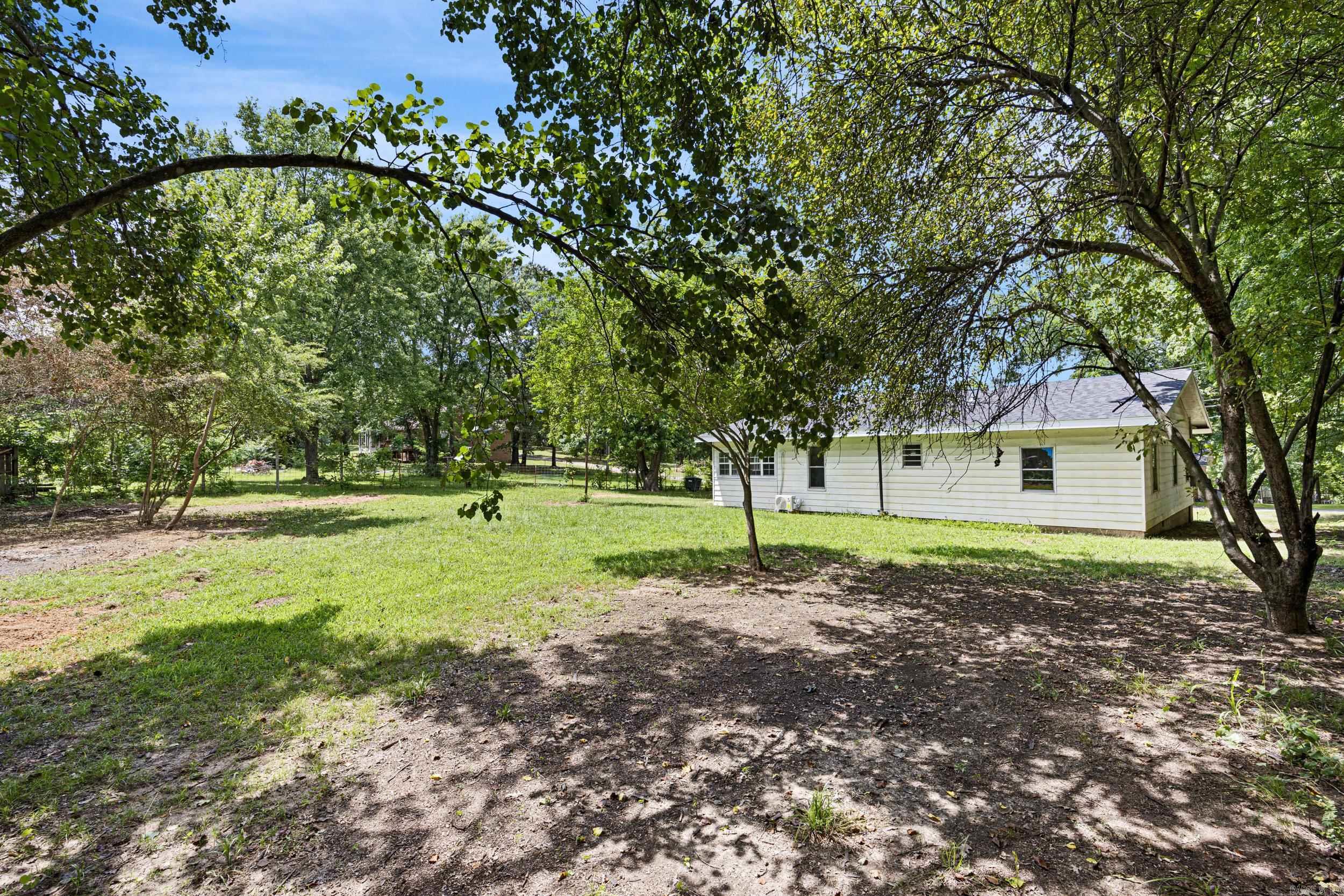 1209 W Walton  Clarksville, AR