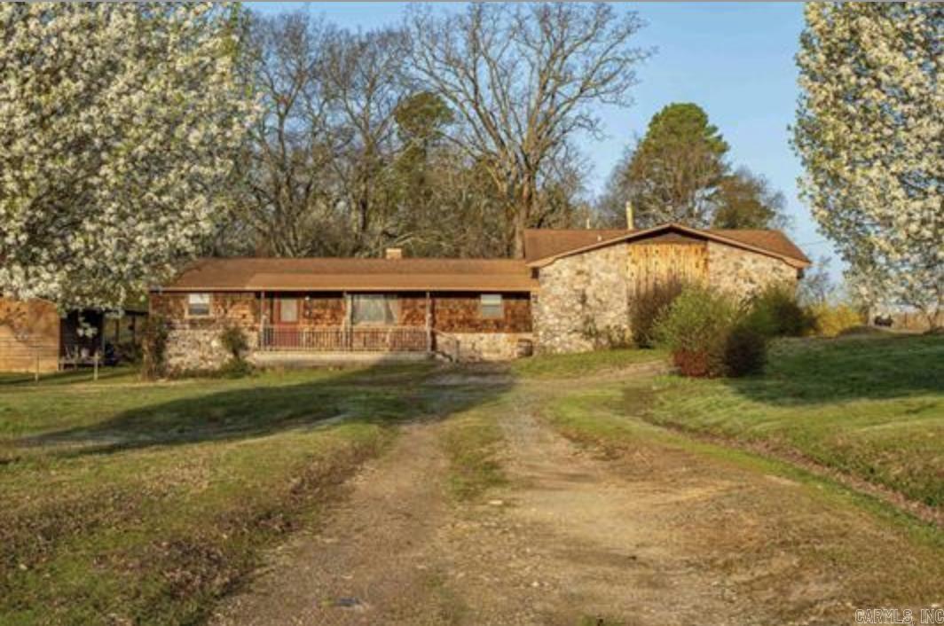 130 S Persimmon  Hot Springs, AR
