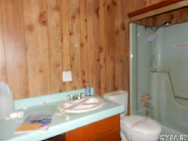 1110 W 10th  Caruthersville, MO