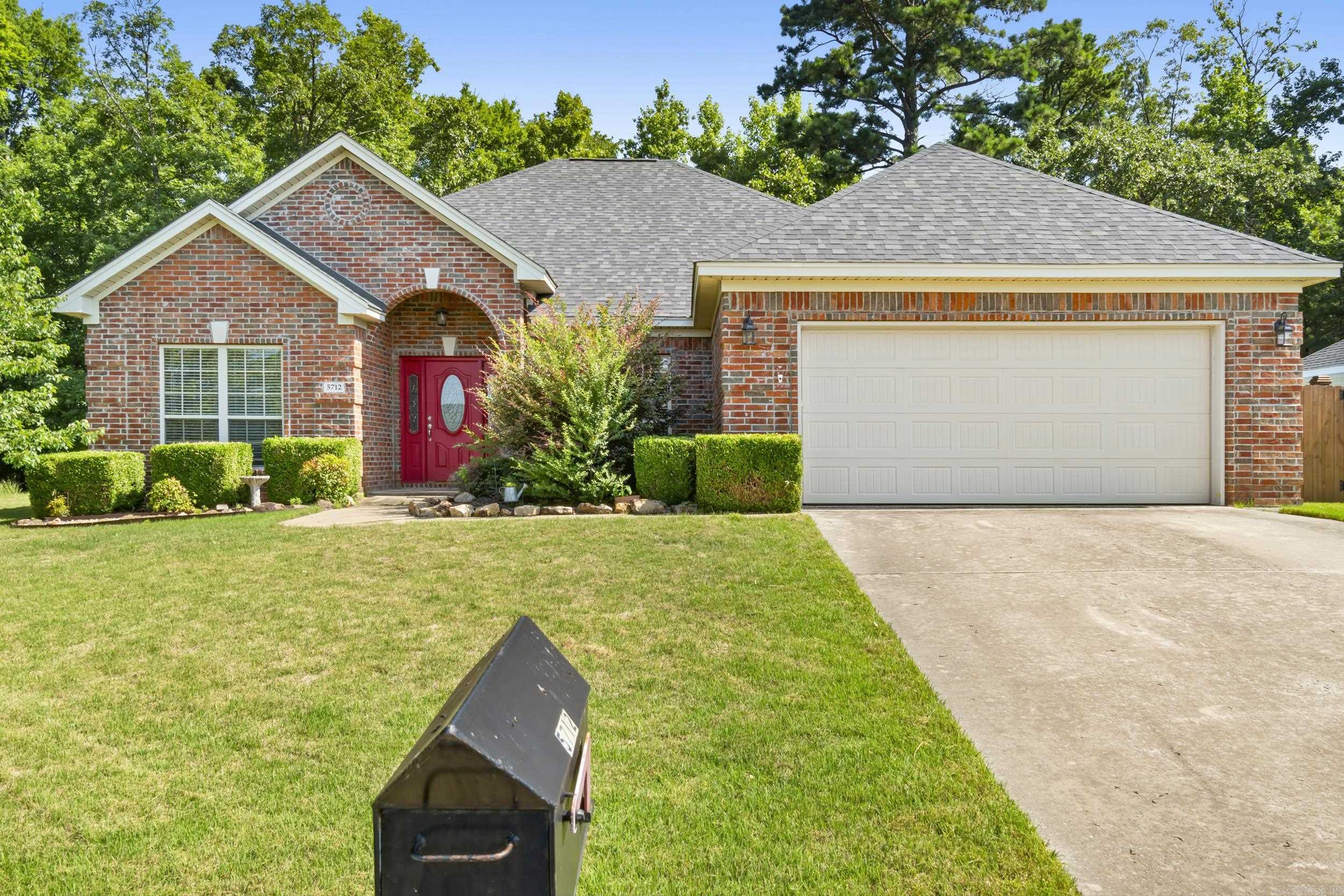 5712 Heritage Heights  Benton, AR
