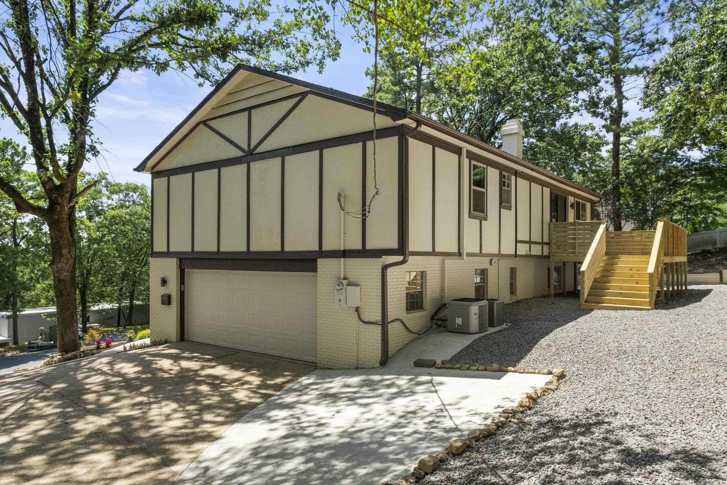 9 Brookfield Cove  Little Rock, AR