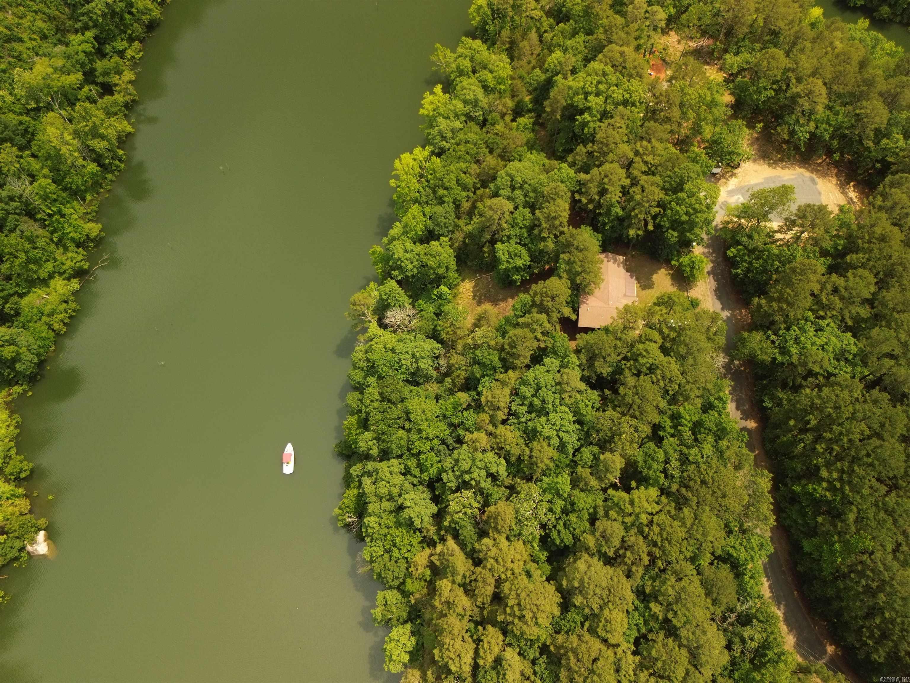 133 Meadowcliff Cir  Fairfield Bay, AR