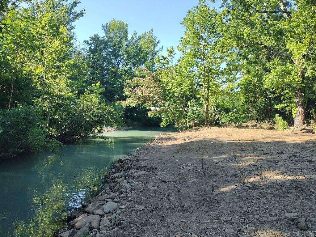225 County Road 5351 Ozone, AR 72854