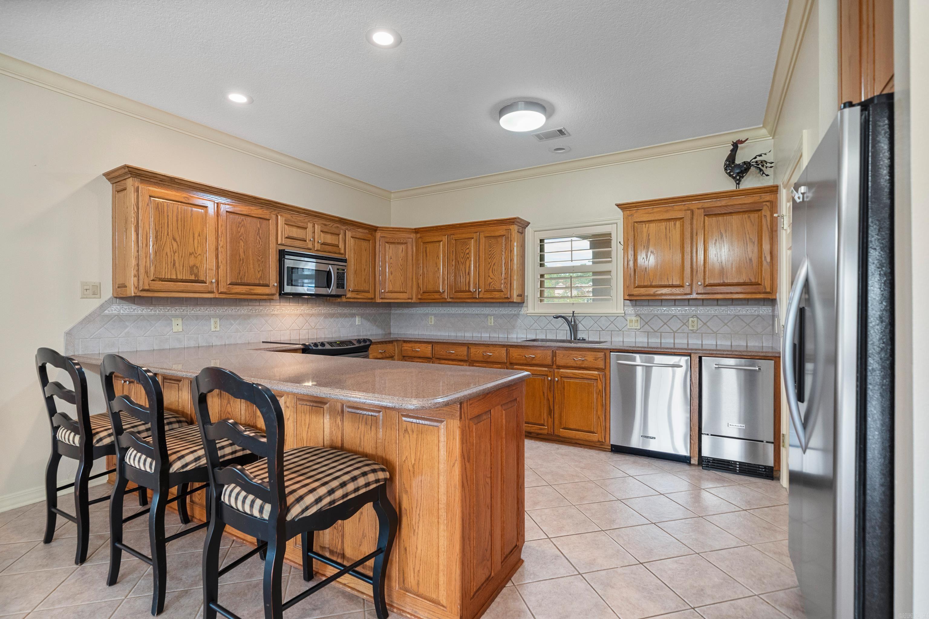 143 Earls Point Hot Springs, AR 71913