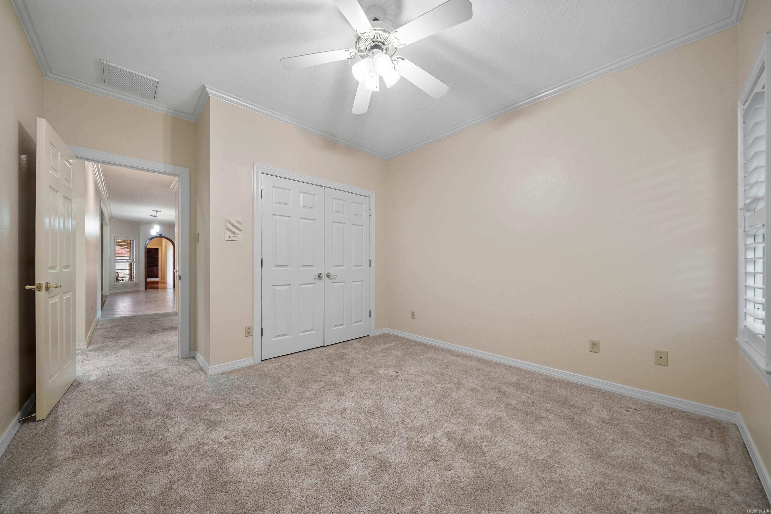 143 Earls Point Hot Springs, AR 71913