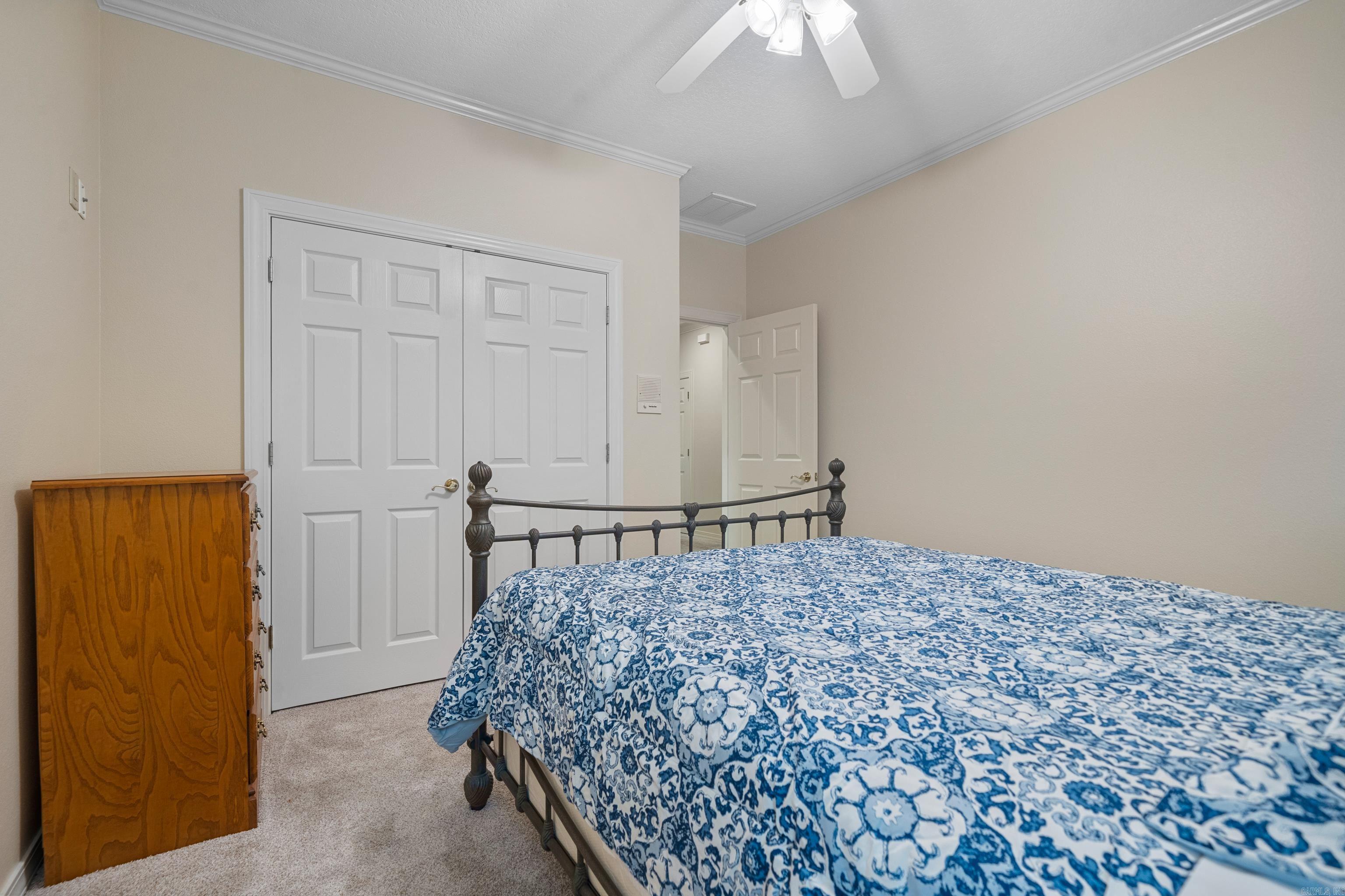 143 Earls Point Hot Springs, AR 71913