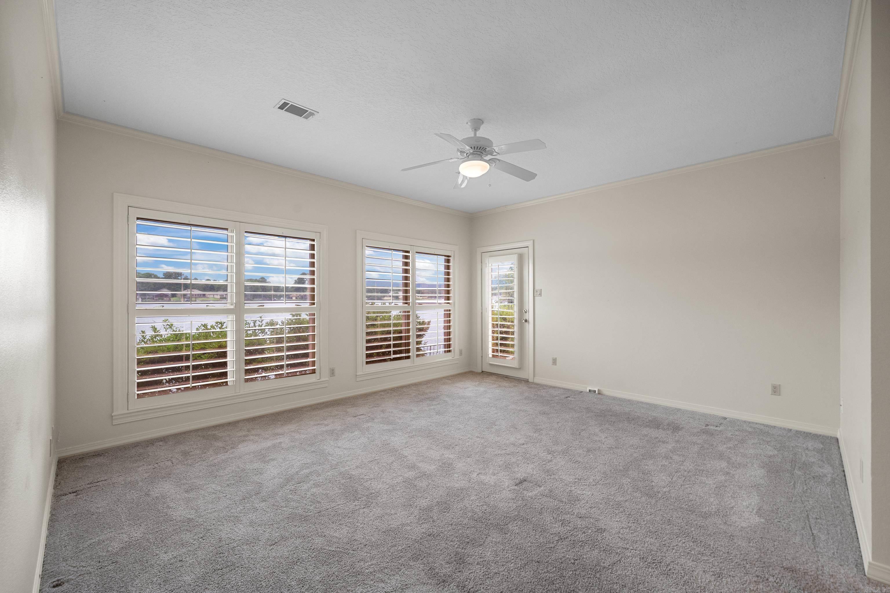 143 Earls Point Hot Springs, AR 71913