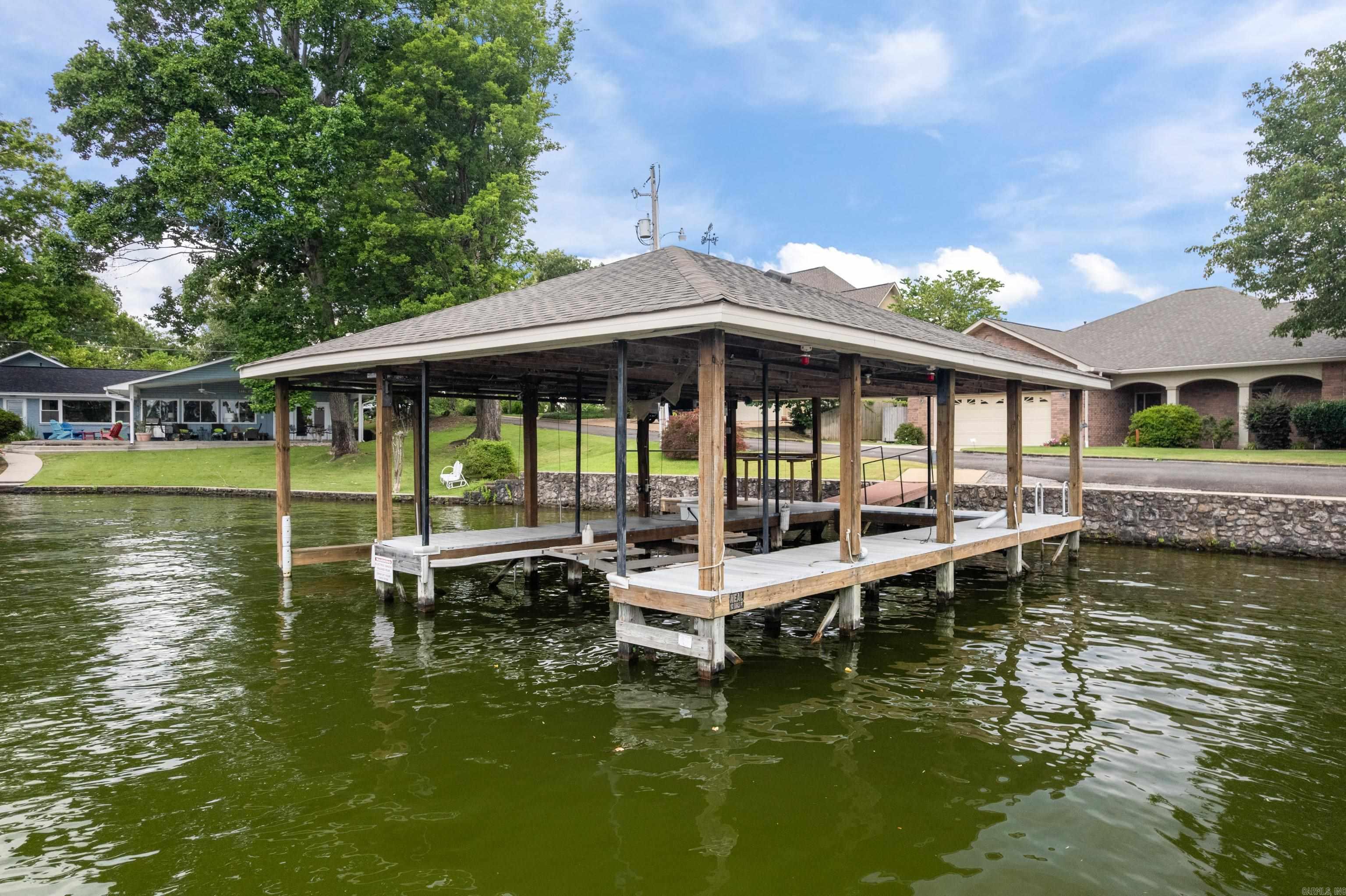 143 Earls Point Hot Springs, AR 71913