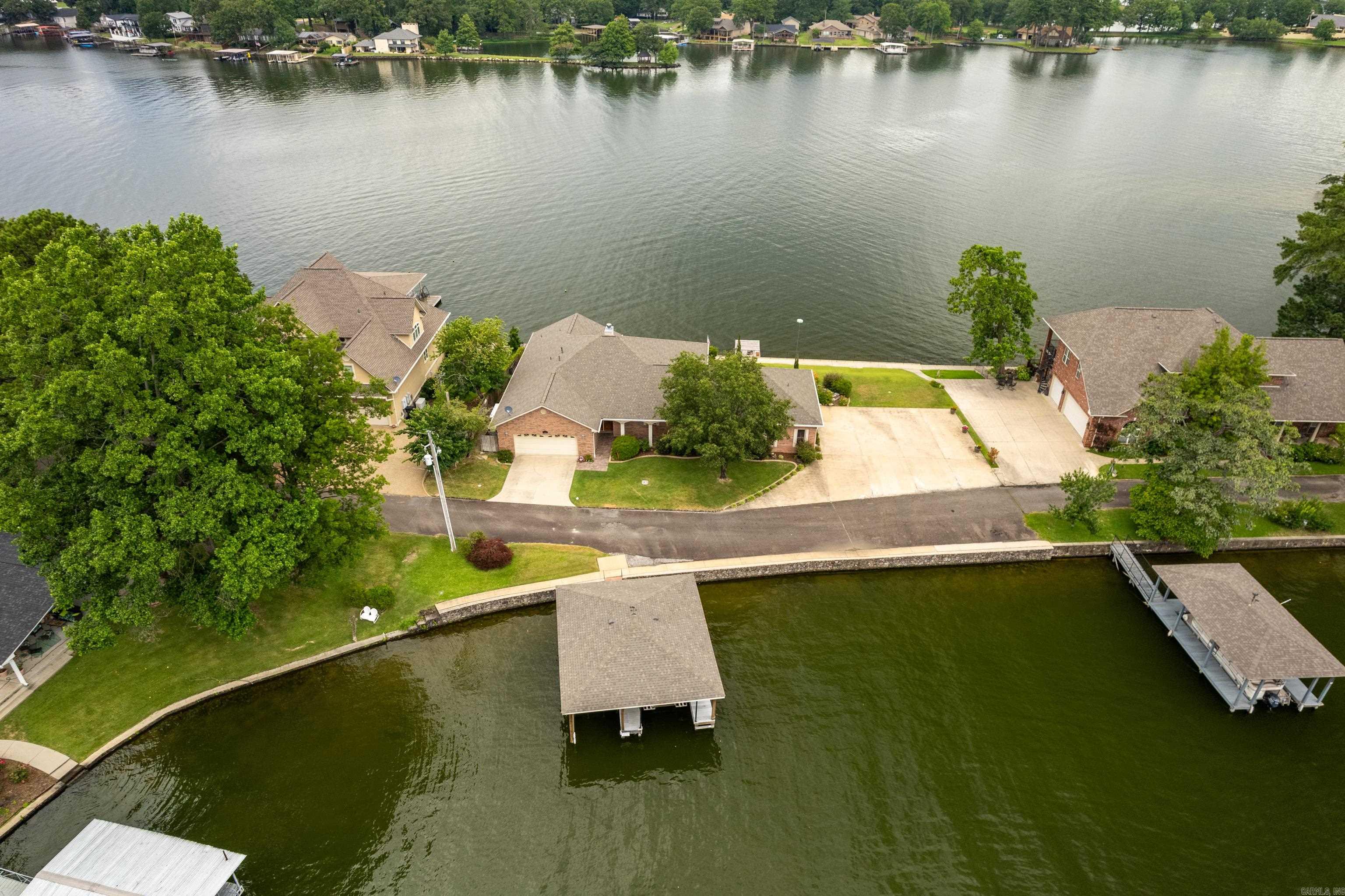 143 Earls Point Hot Springs, AR 71913