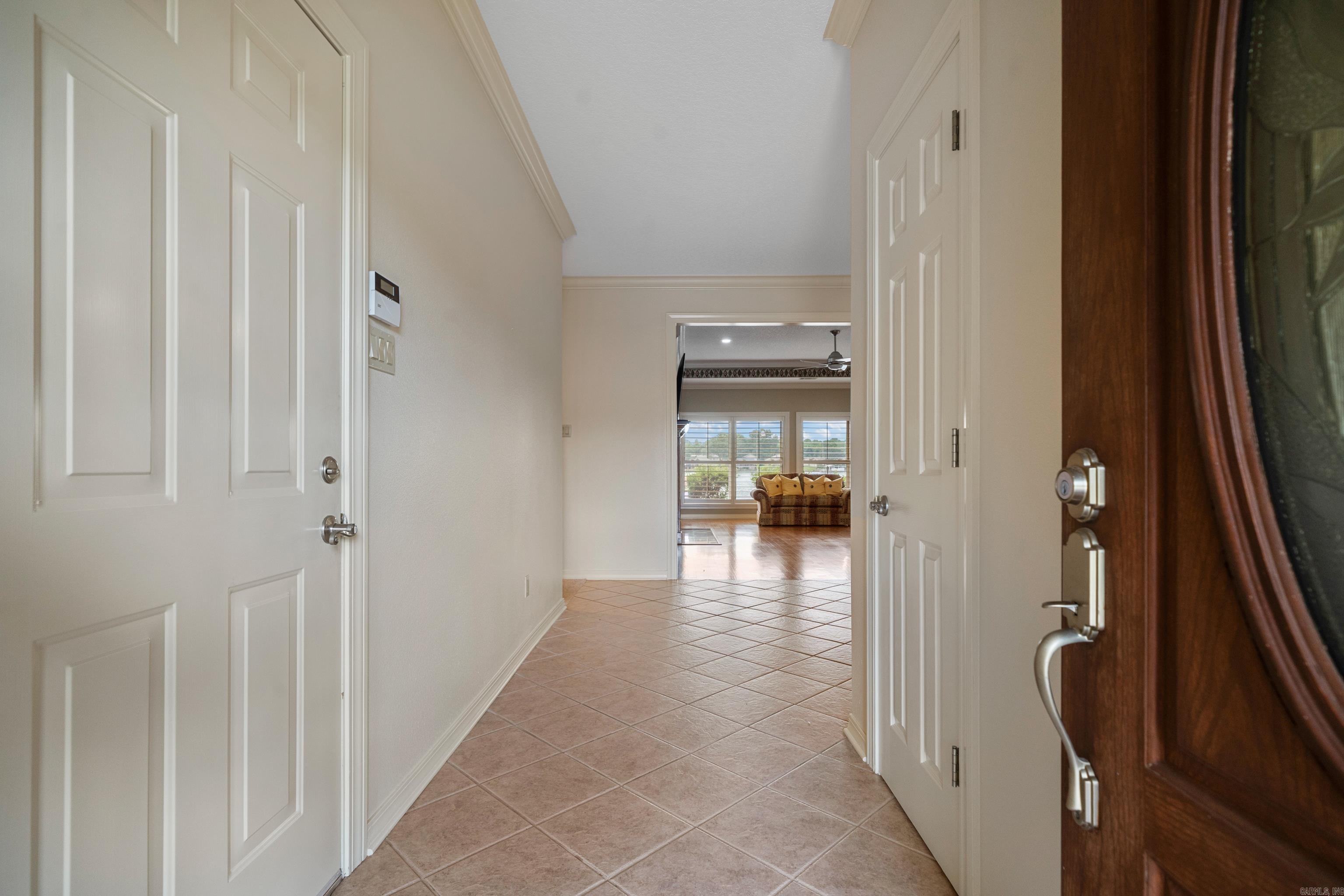143 Earls Point Hot Springs, AR 71913