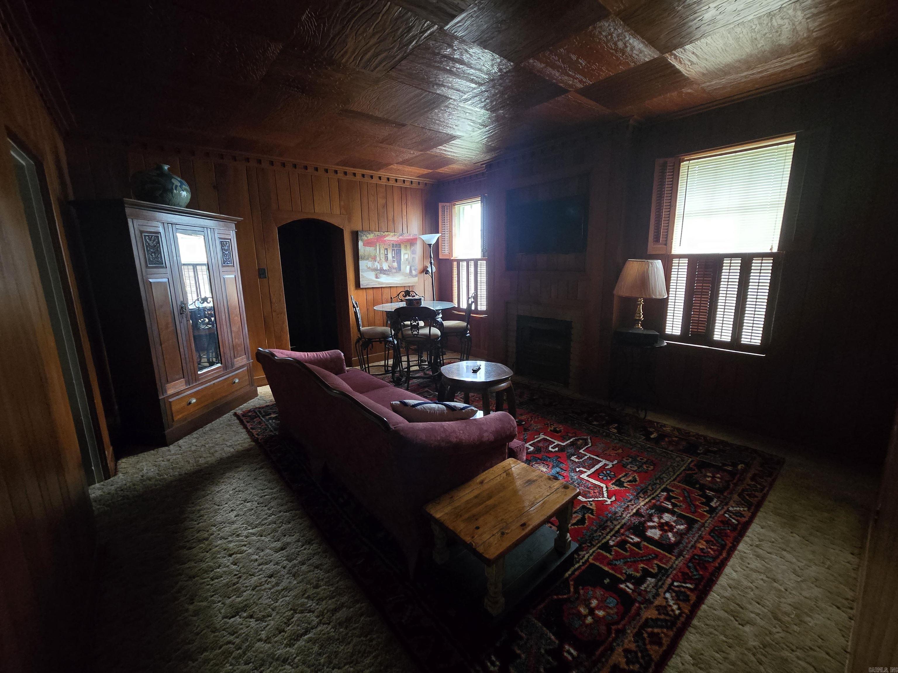 714 N Main St Monticello, AR 71655