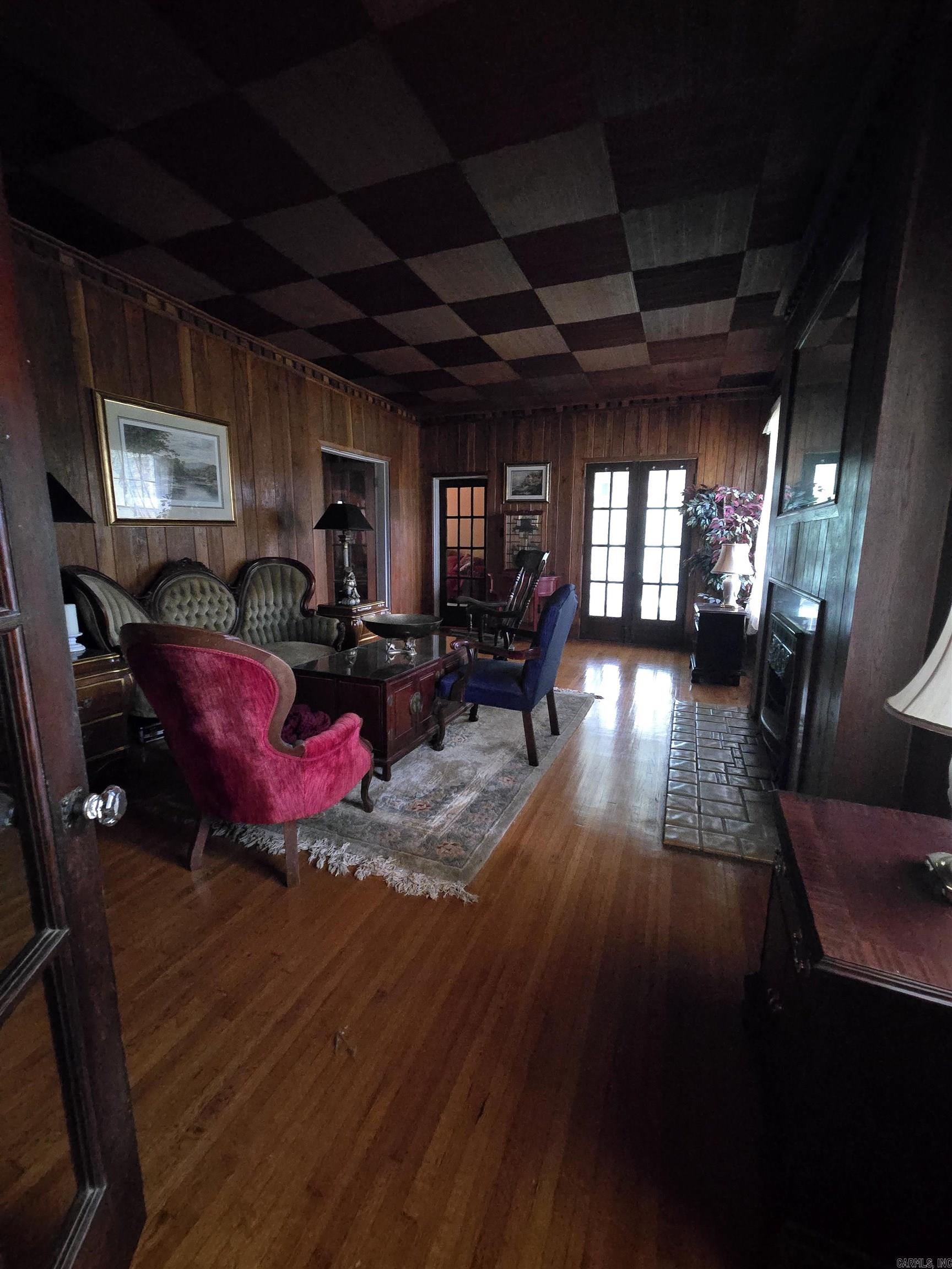 714 N Main St Monticello, AR 71655