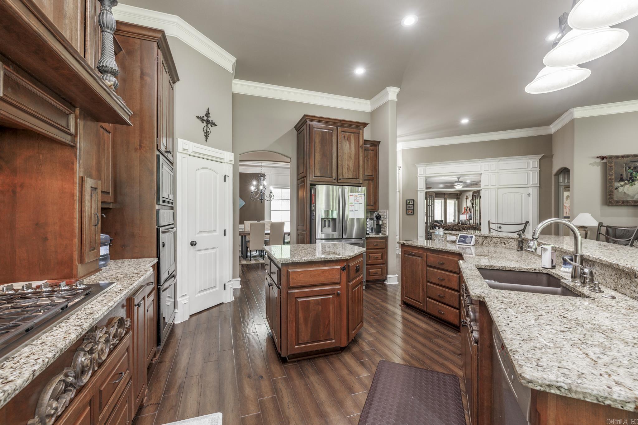 218 Pizarro Drive Hot Springs Village, AR 71909