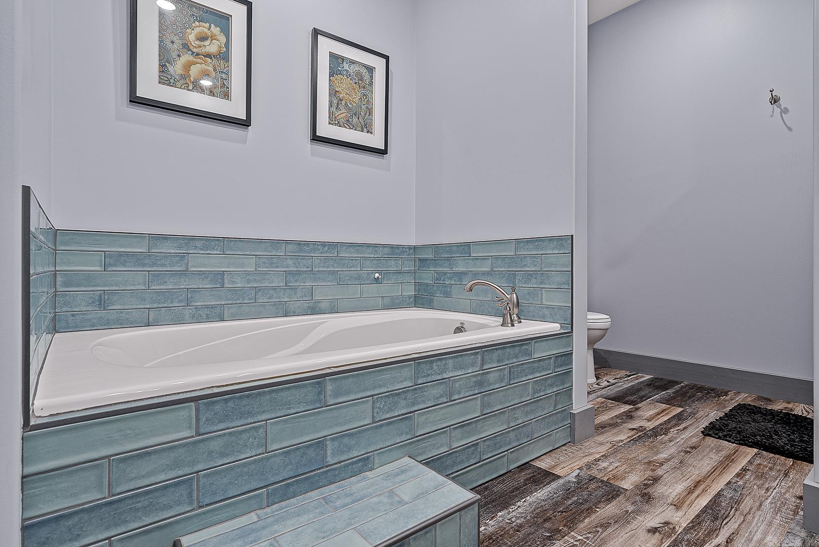 8203 Oak Creek  Harrisburg, AR