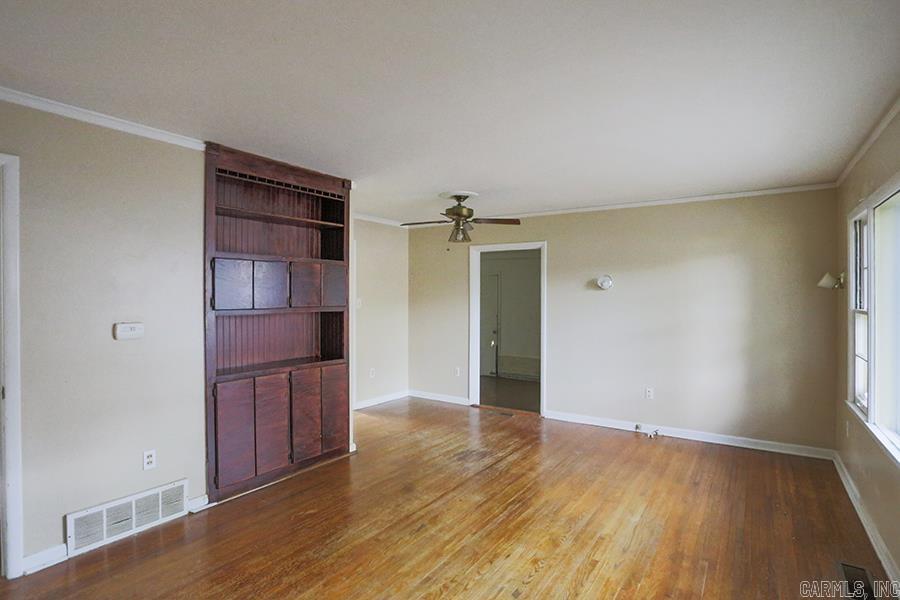 1810 N Mississippi  Little Rock, AR