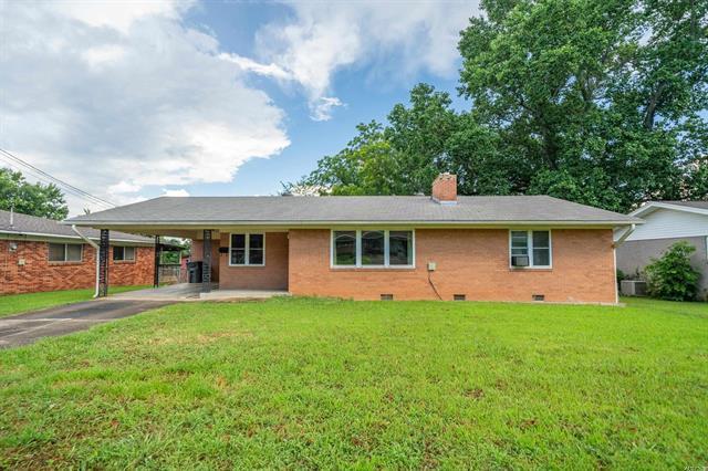 709  Richard St.  Hot Springs, AR