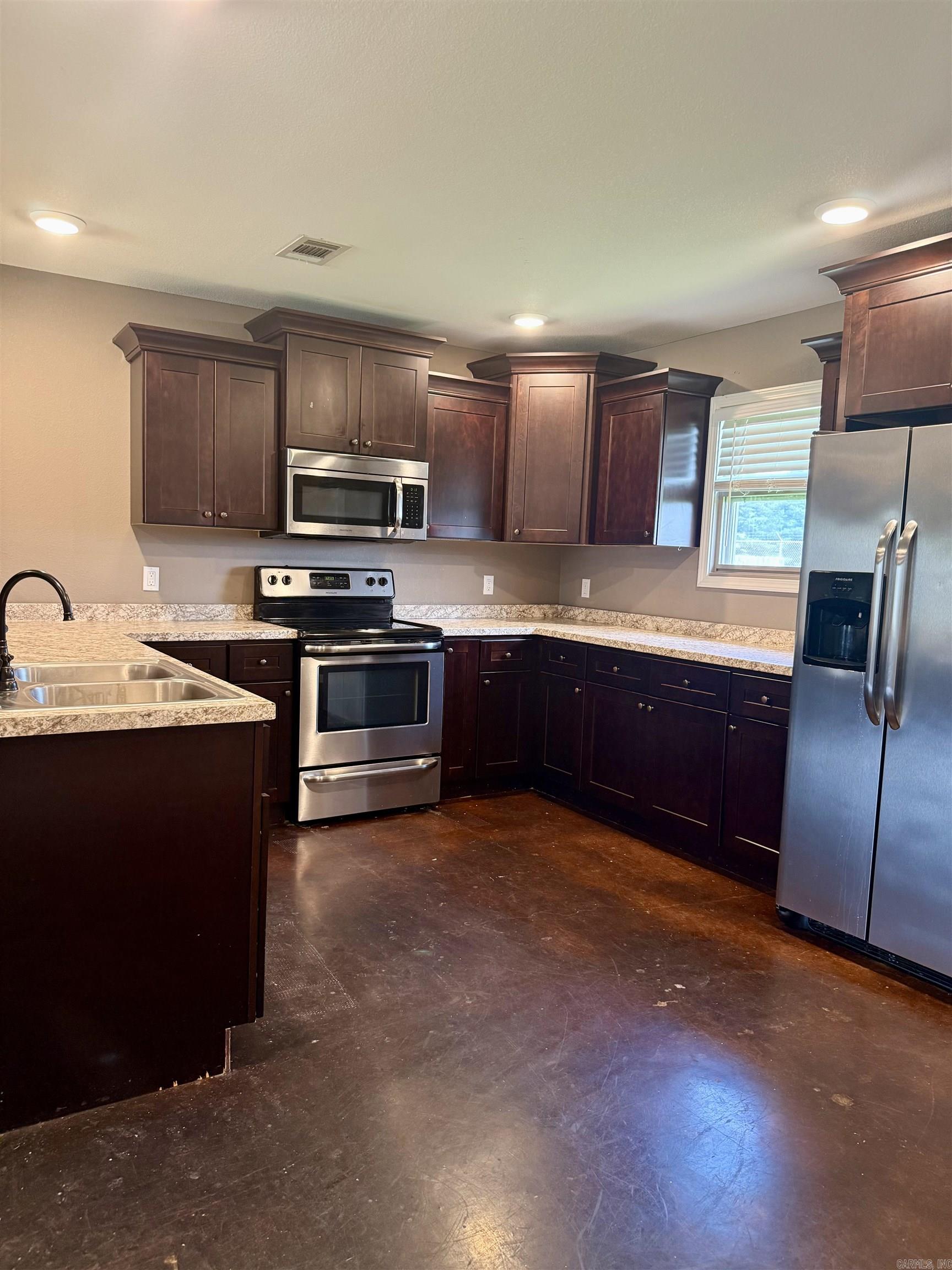 207 Gavin Drive Paragould, AR 72450