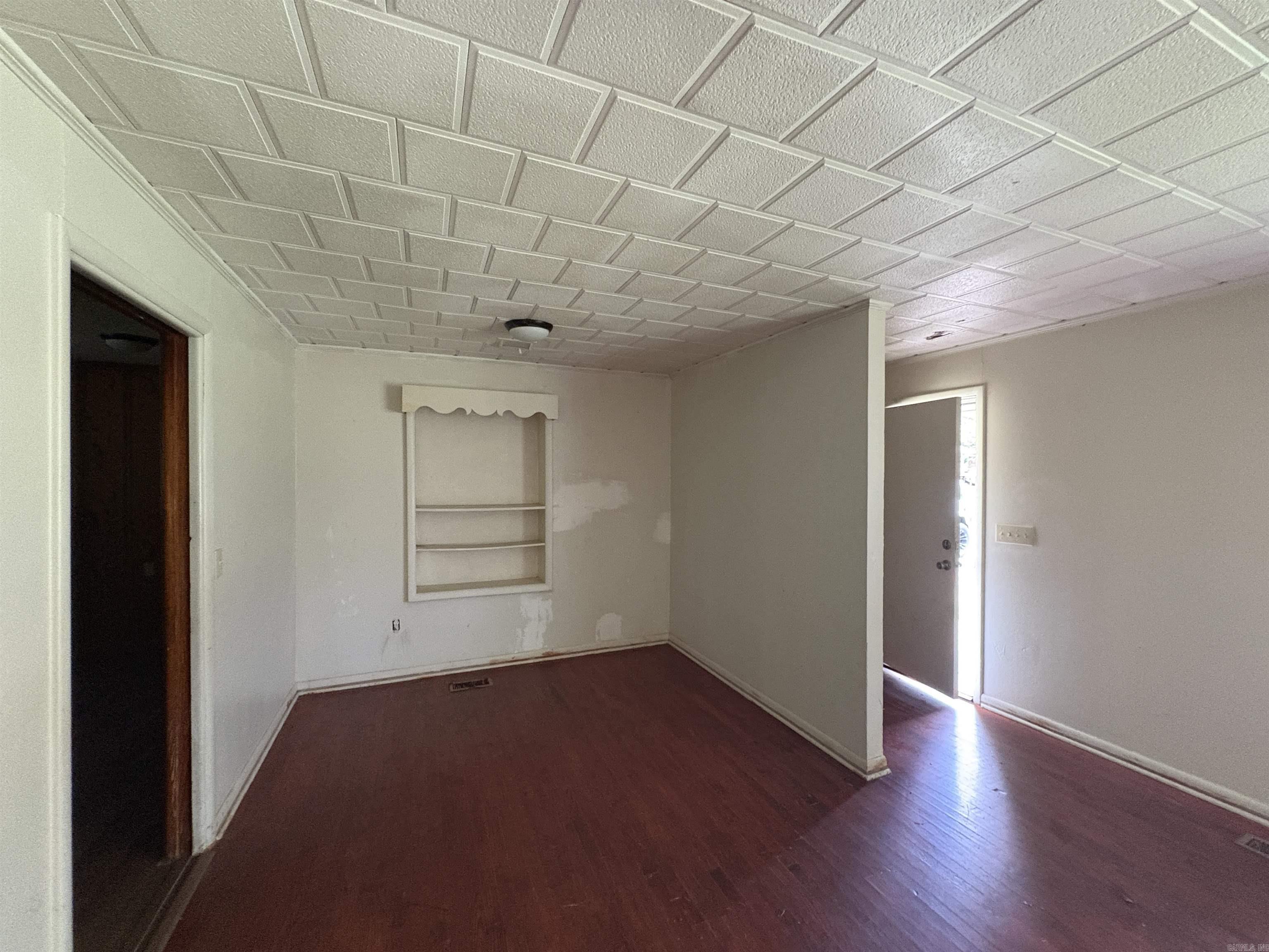 100 E Lincoln  Searcy, AR