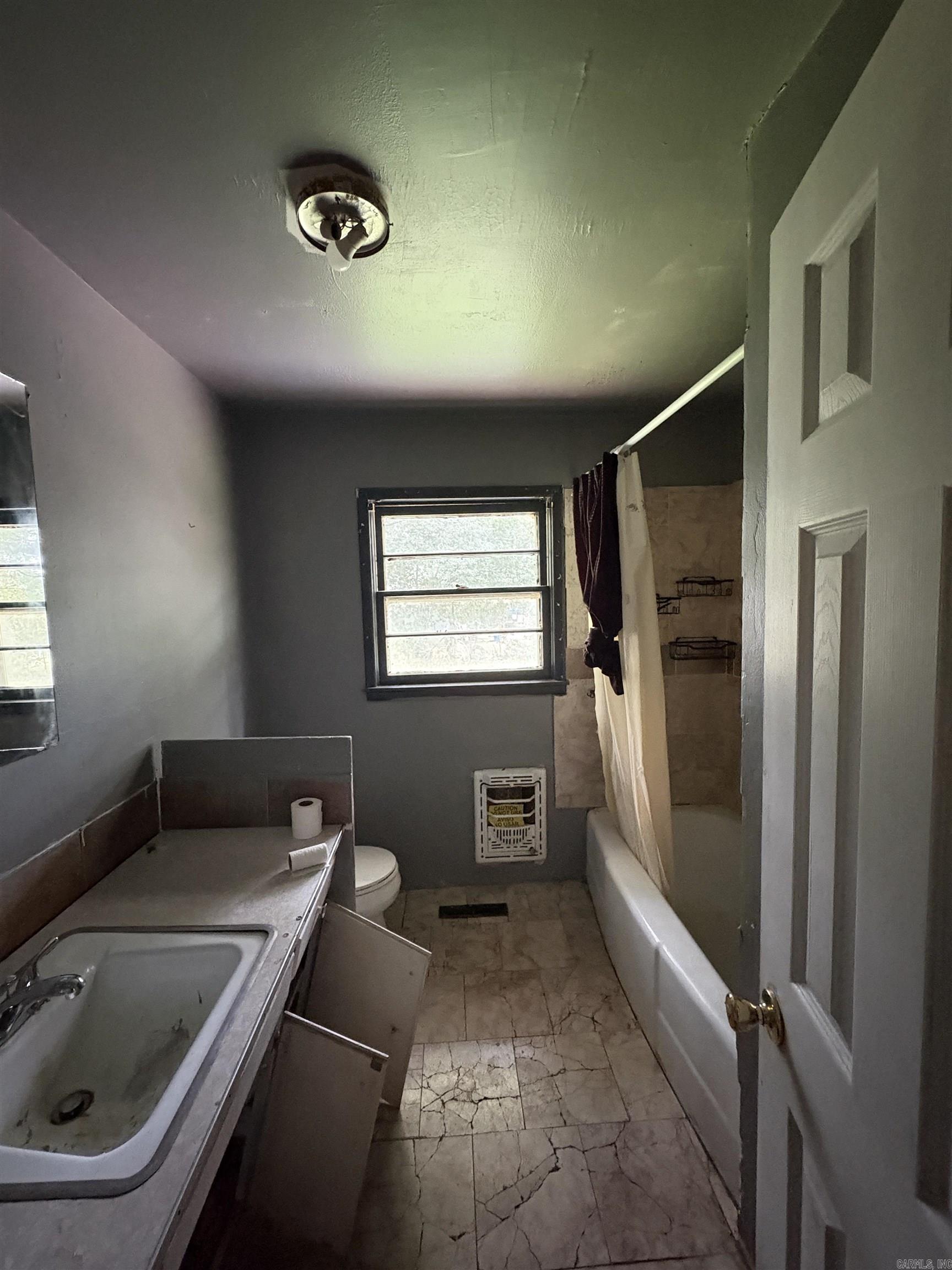 100 E Lincoln  Searcy, AR