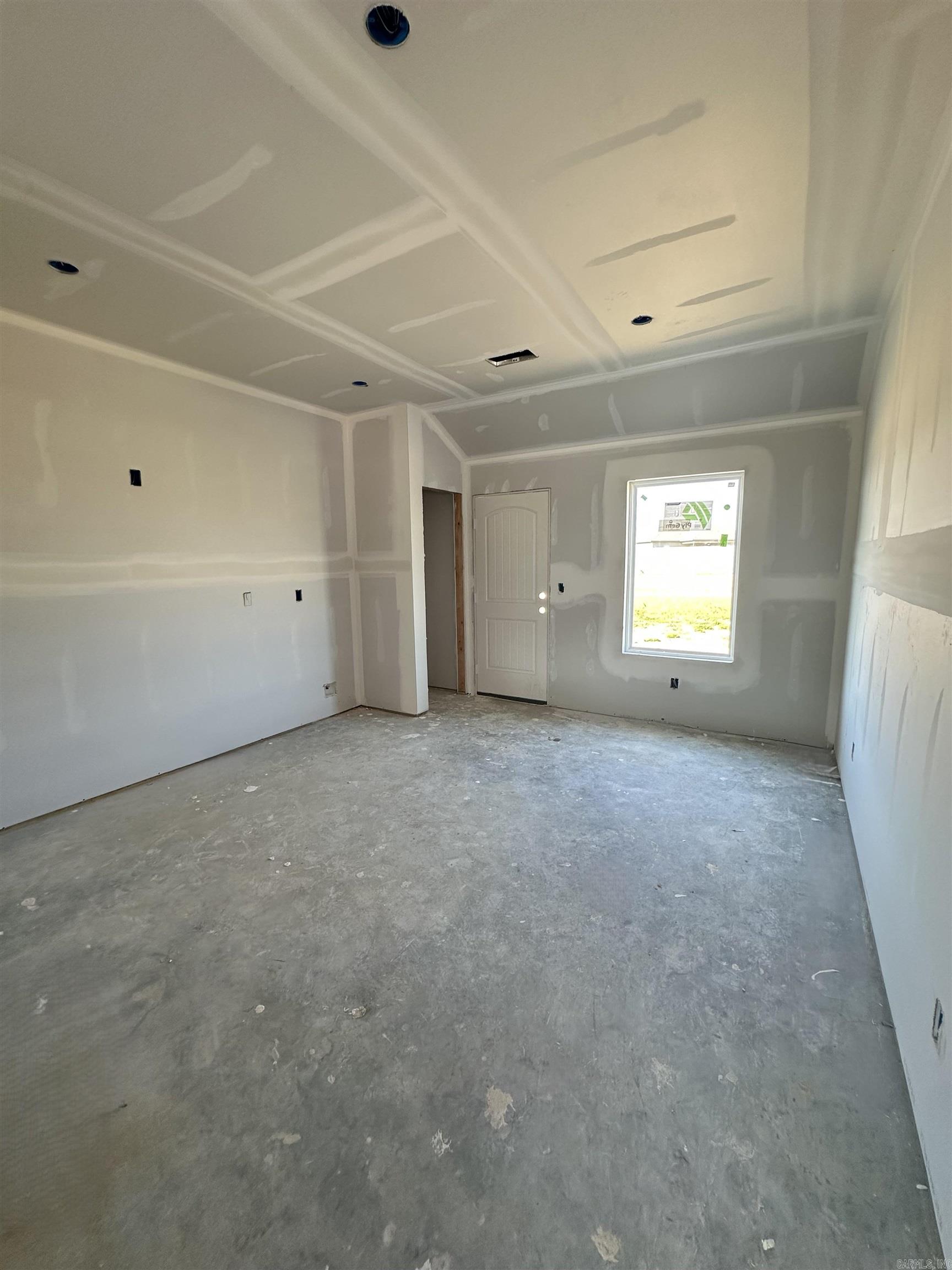 34 Ten Point Lane Ward, AR 72176