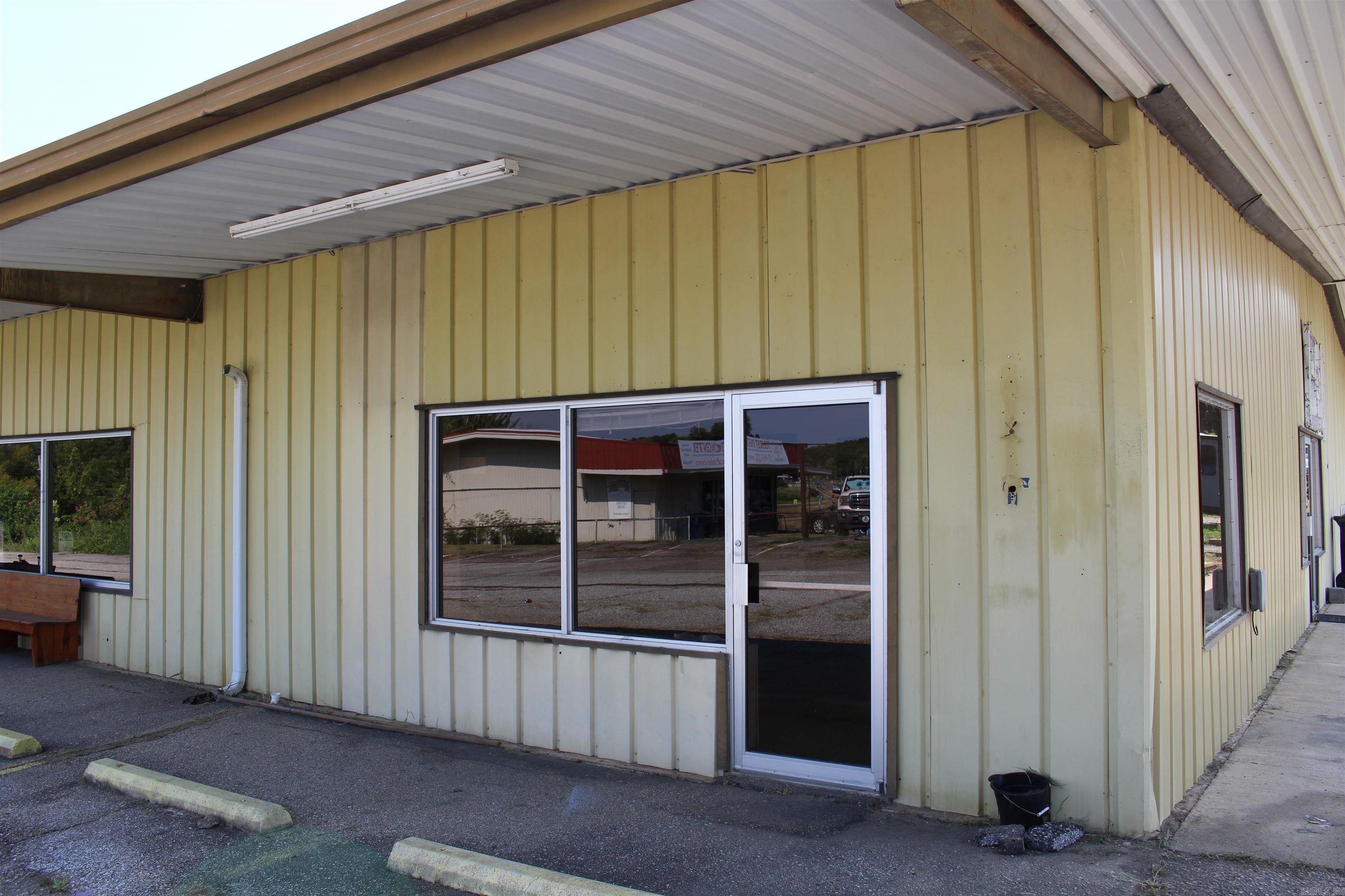 112 W Highway 270  Mount Ida, AR