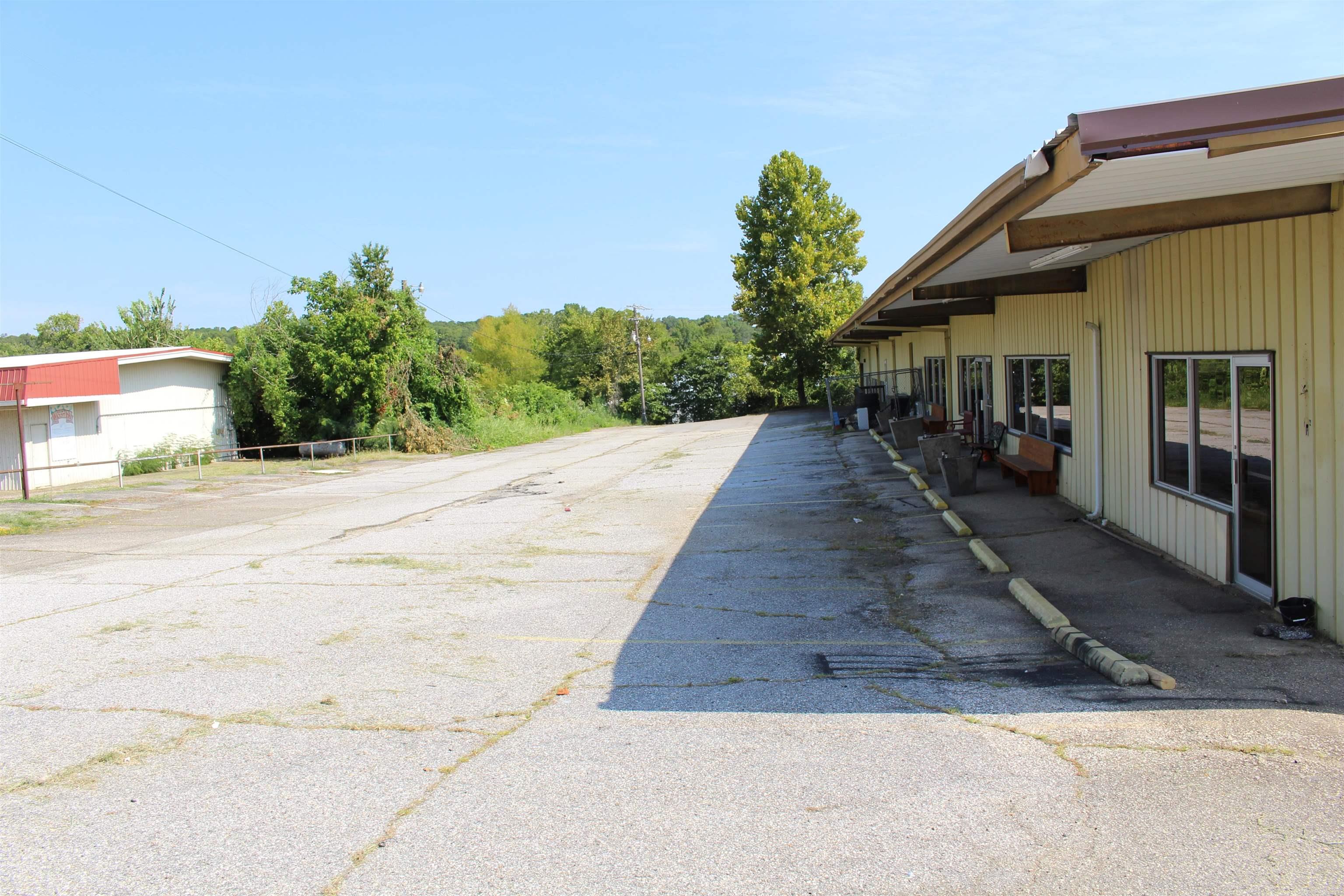 112 W Highway 270  Mount Ida, AR
