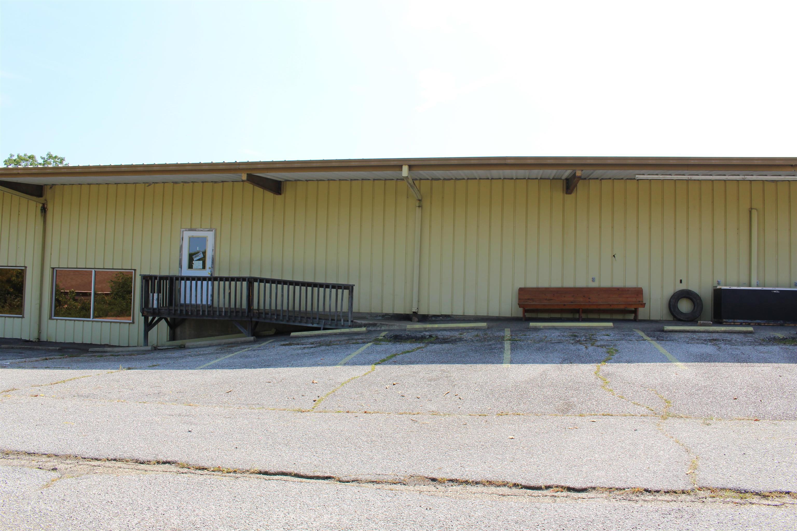 112 W Highway 270  Mount Ida, AR