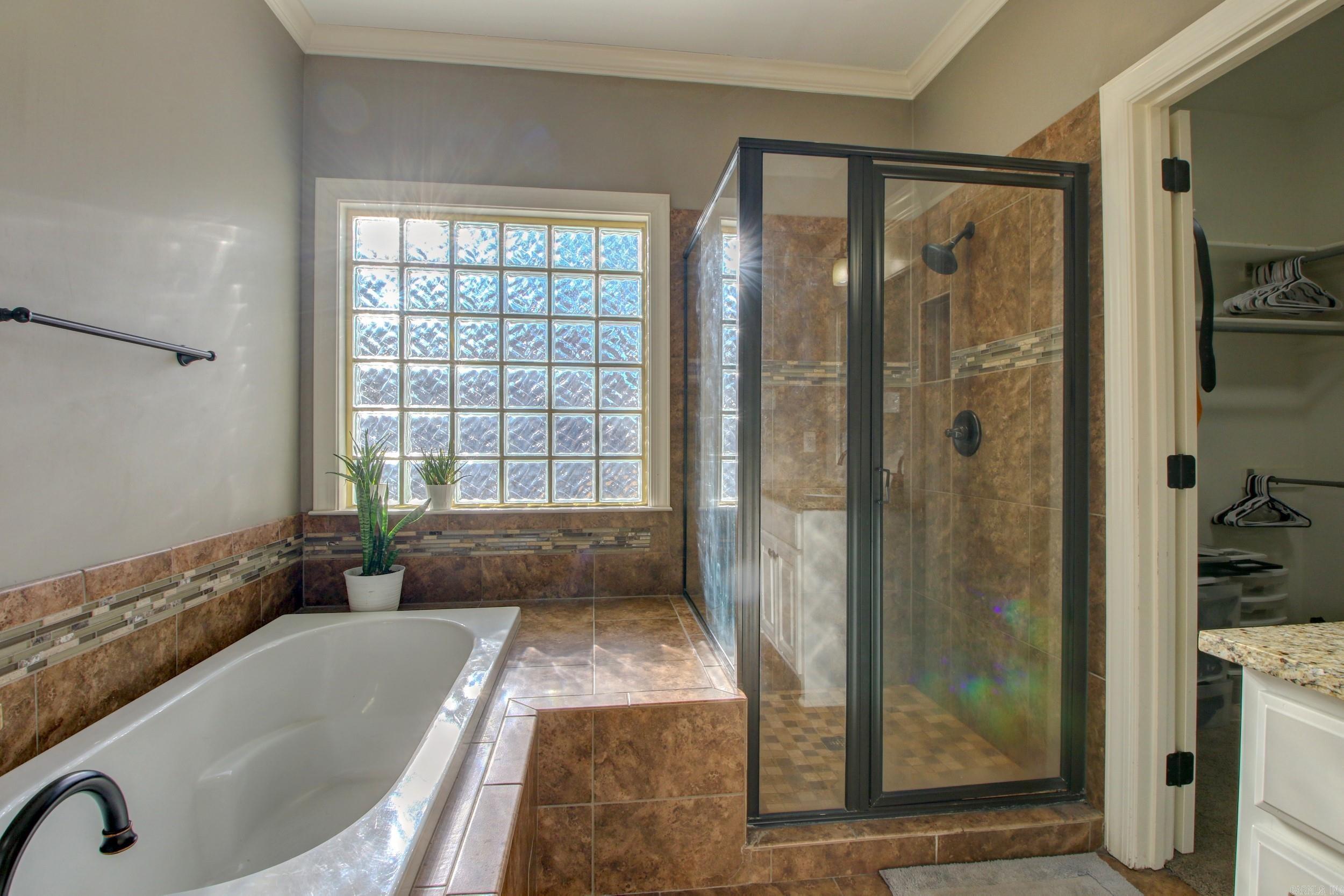 21 Chatel Drive Little Rock, AR 72223