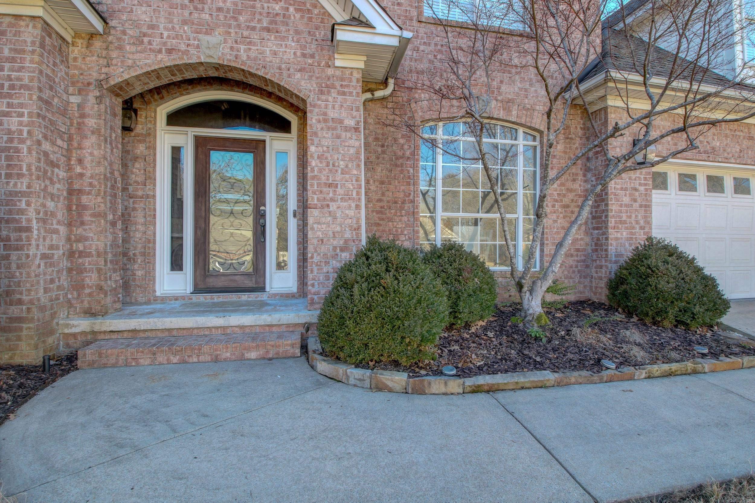 21 Chatel Drive Little Rock, AR 72223